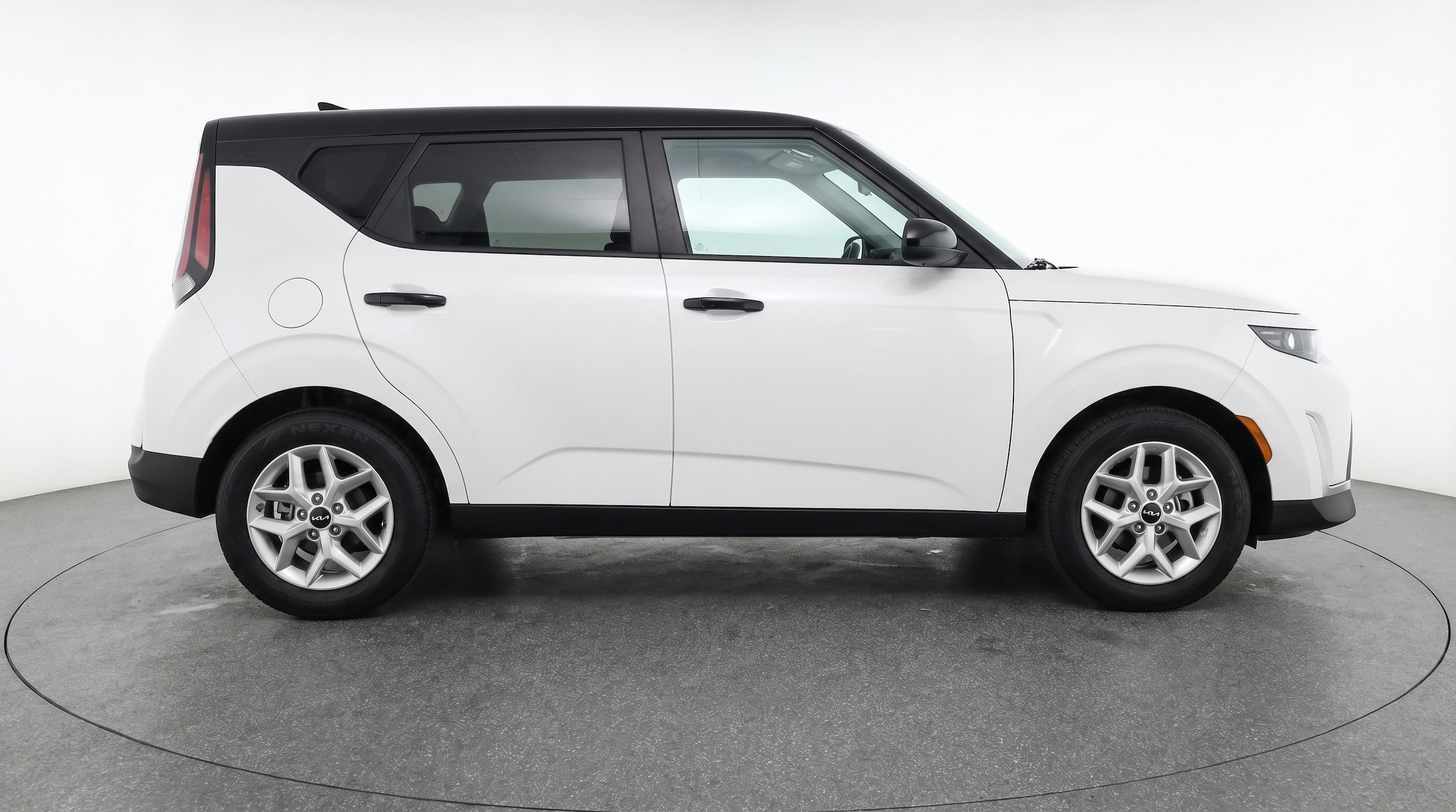 Thumbnail: 2025 Kia Soul - 10