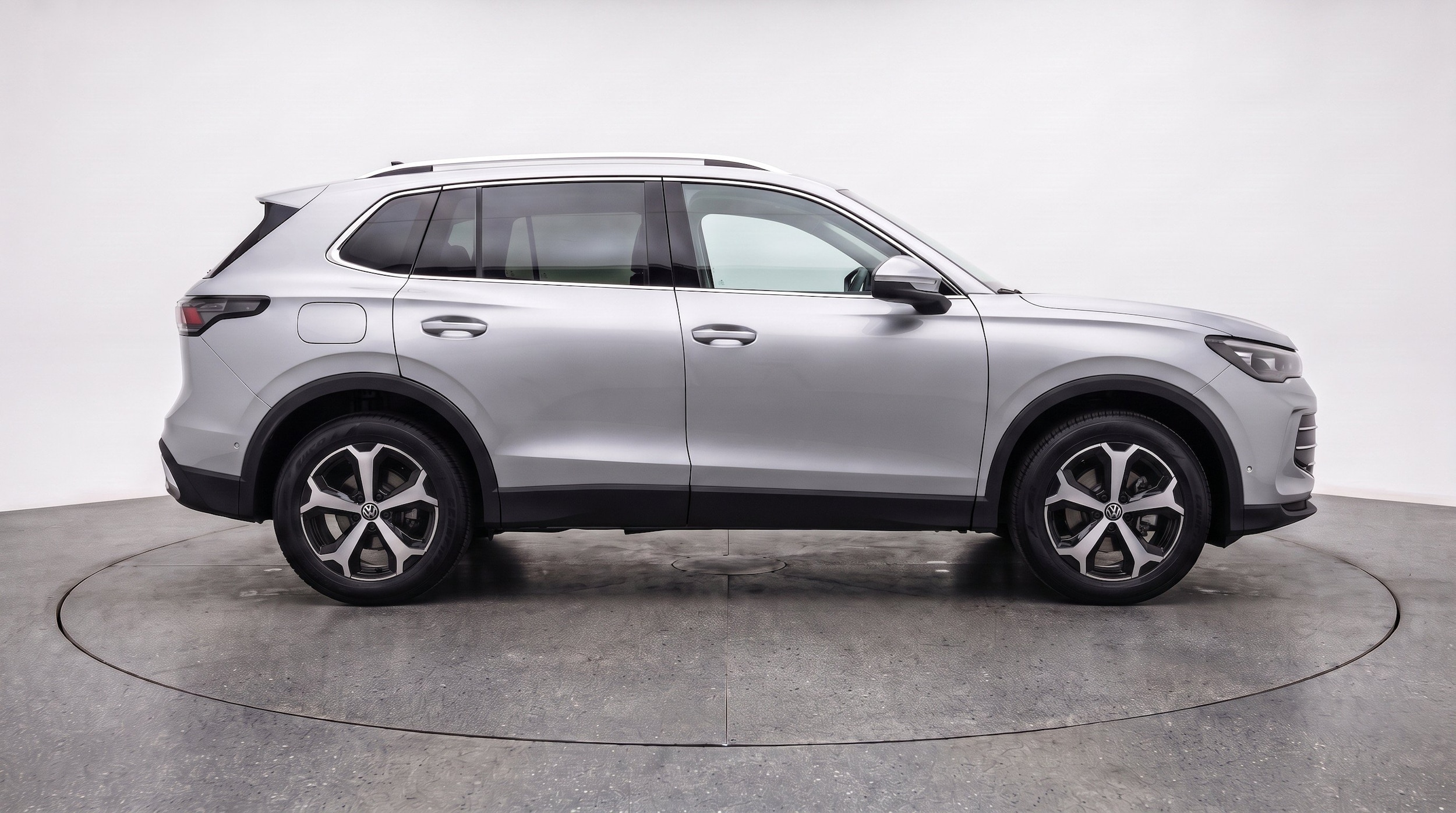 Thumbnail: 2026 Volkswagen Tiguan - 10