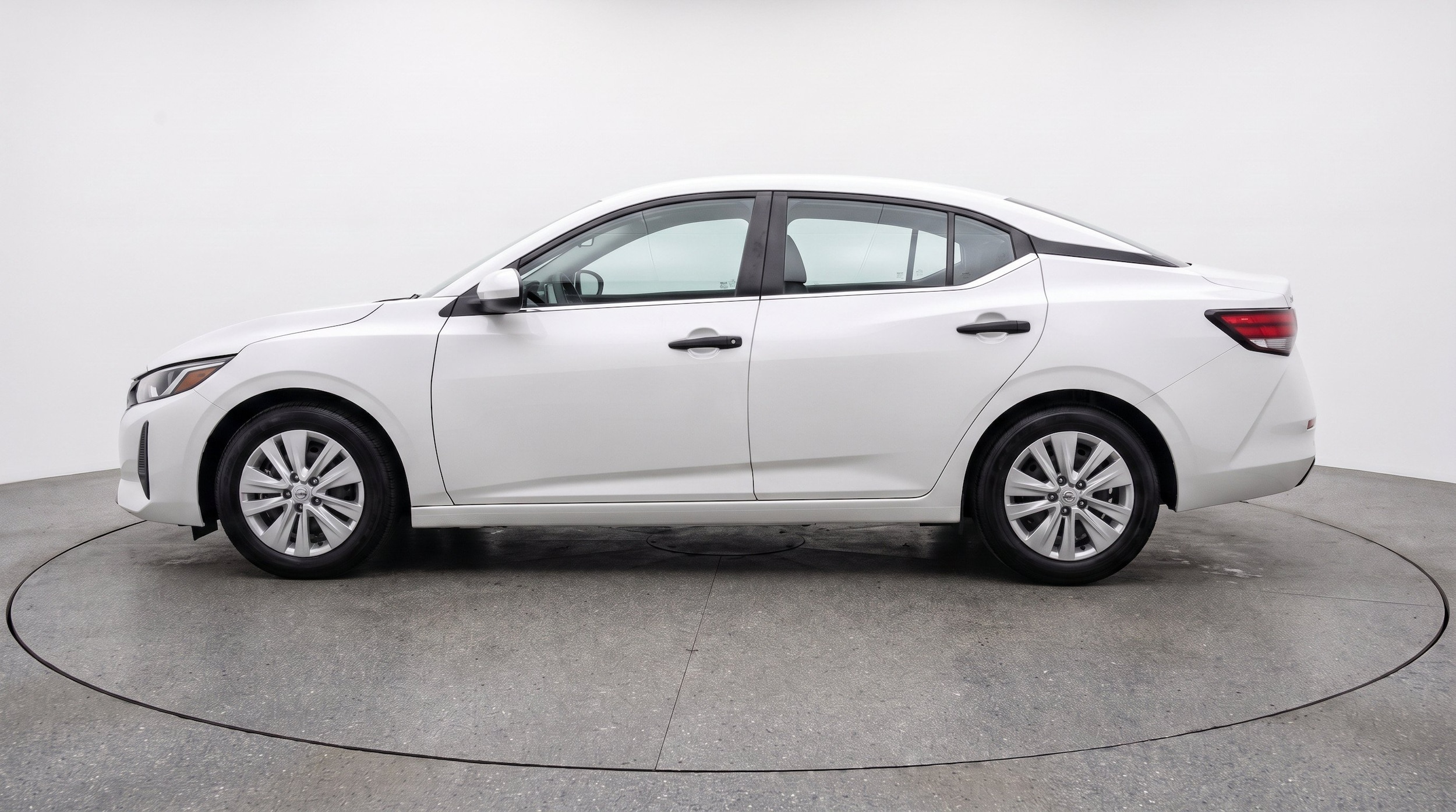 Thumbnail: 2025 Nissan Sentra - 5