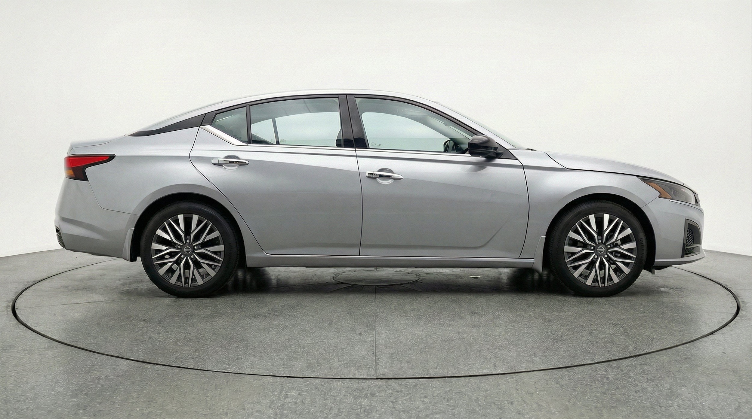Thumbnail: 2025 Nissan Altima - 11