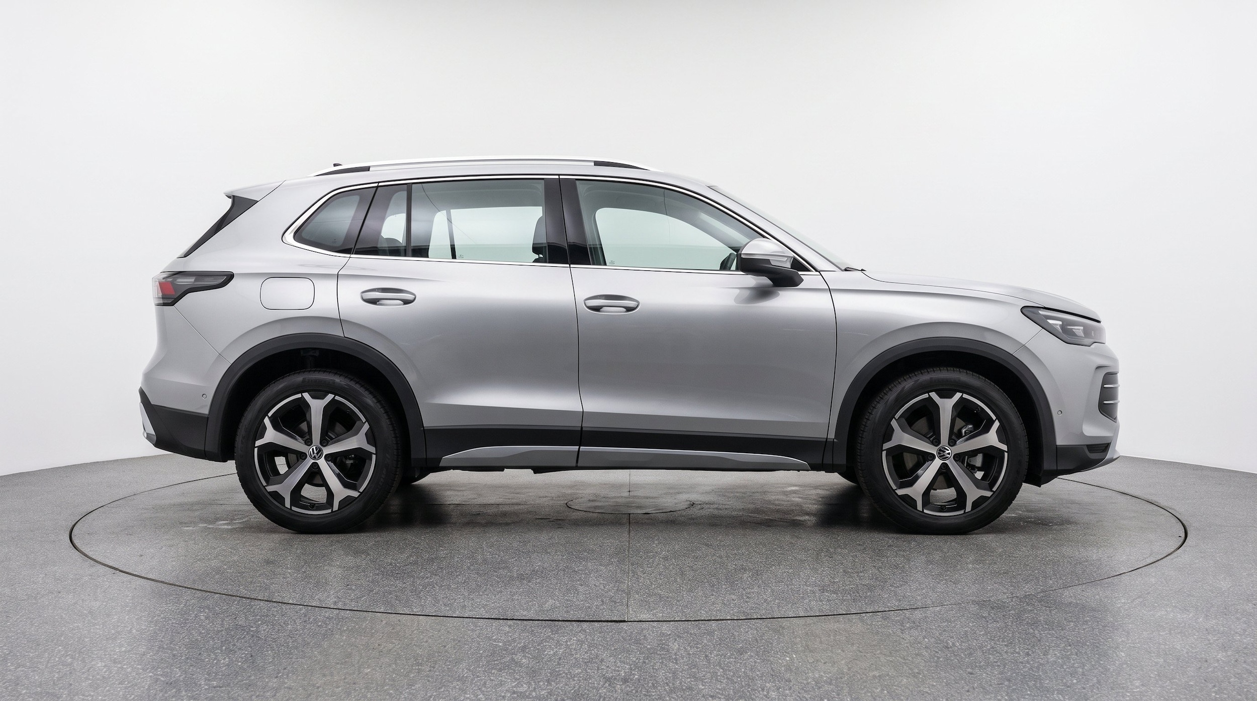 Thumbnail: 2026 Volkswagen Tiguan - 10