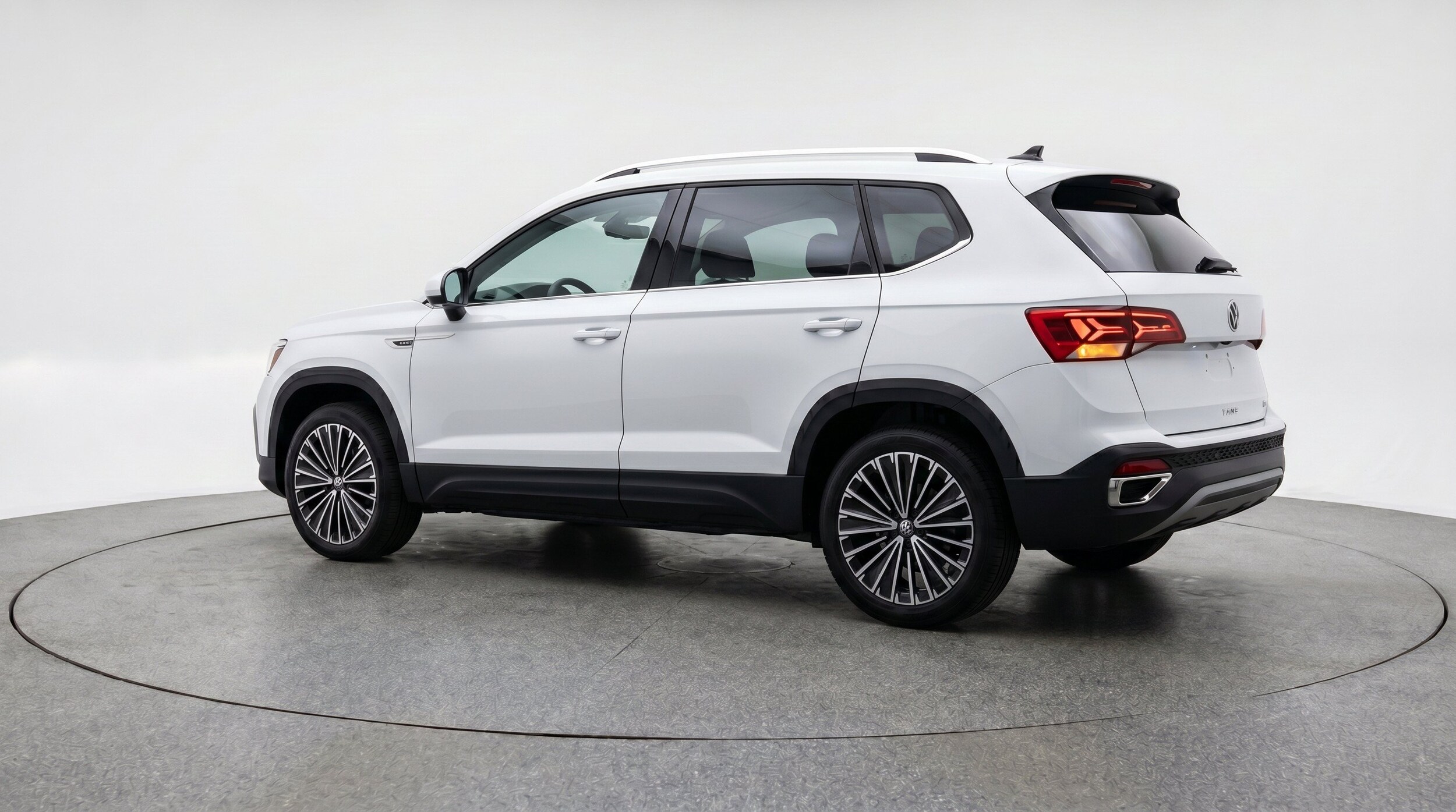 Thumbnail: 2026 Volkswagen Taos - 6