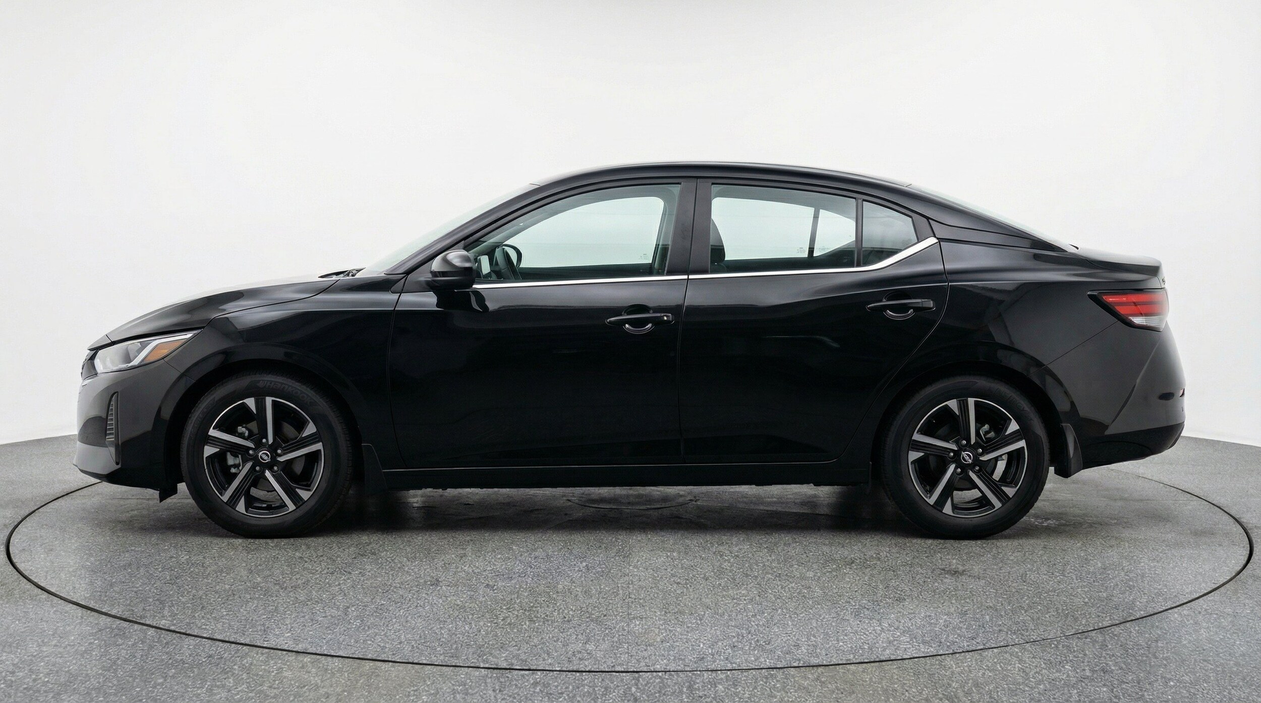 Thumbnail: 2025 Nissan Sentra - 5