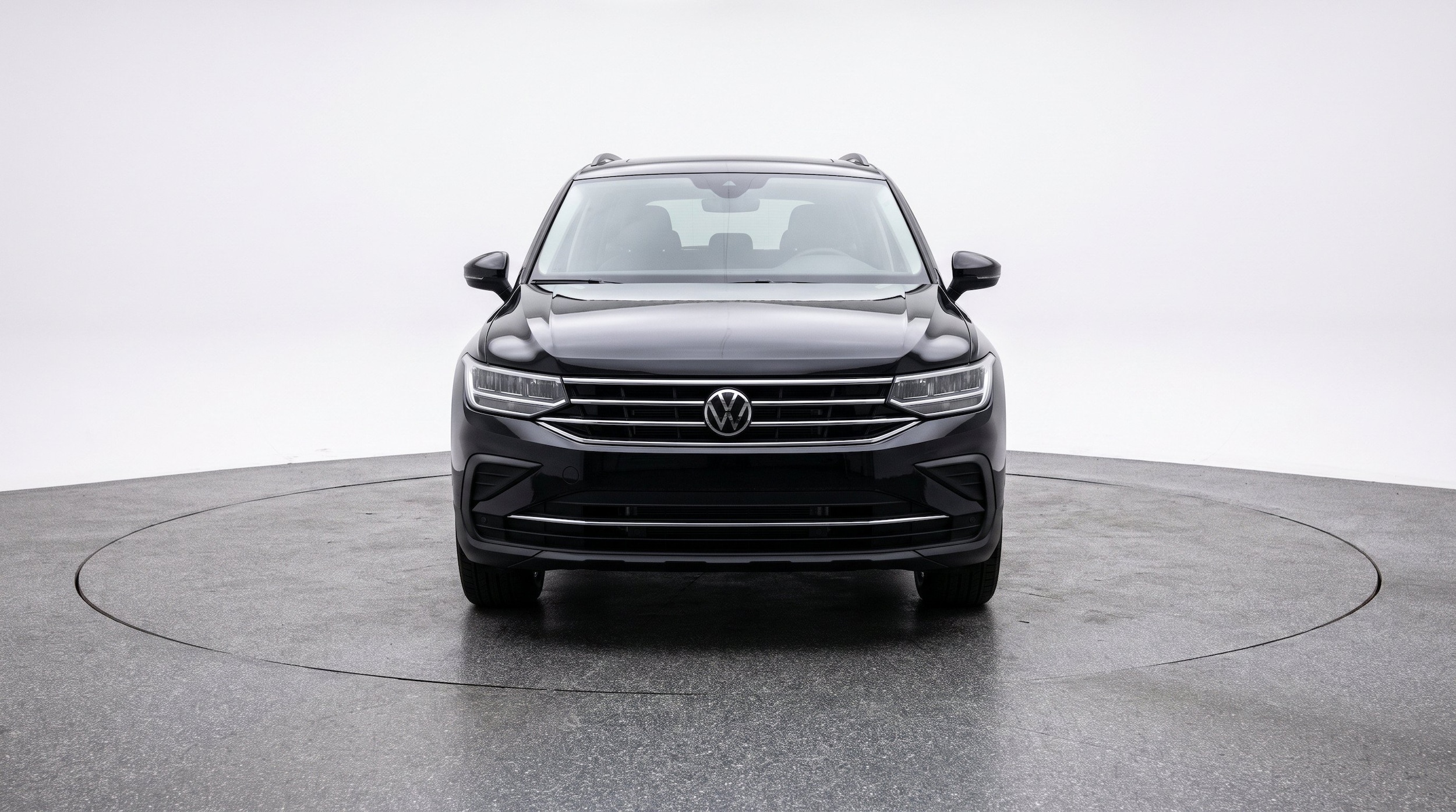 Thumbnail: 2026 Volkswagen Tiguan - 2