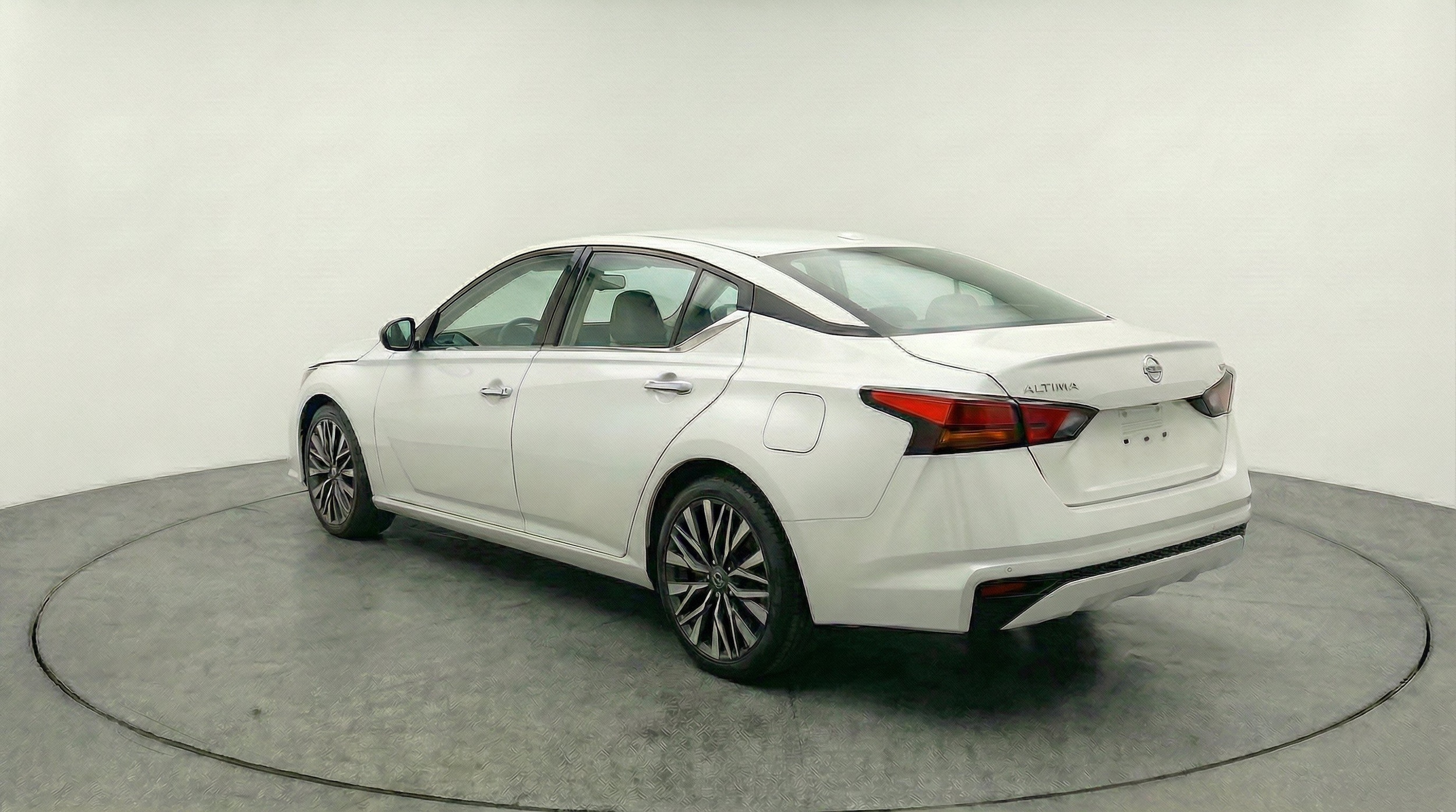 Thumbnail: 2025 Nissan Altima - 6