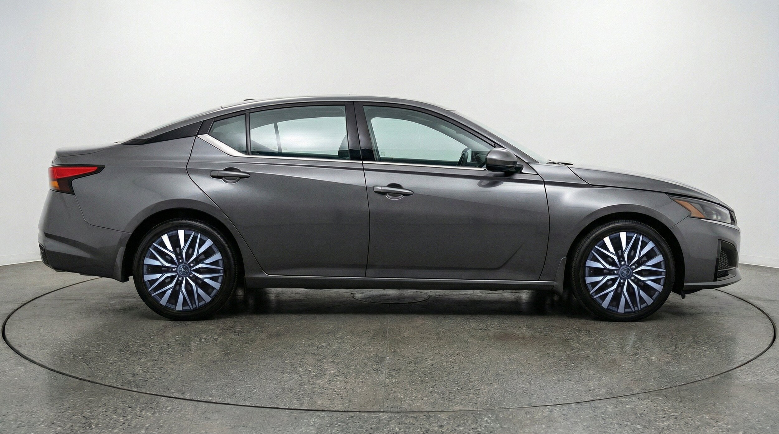 Thumbnail: 2025 Nissan Altima - 10