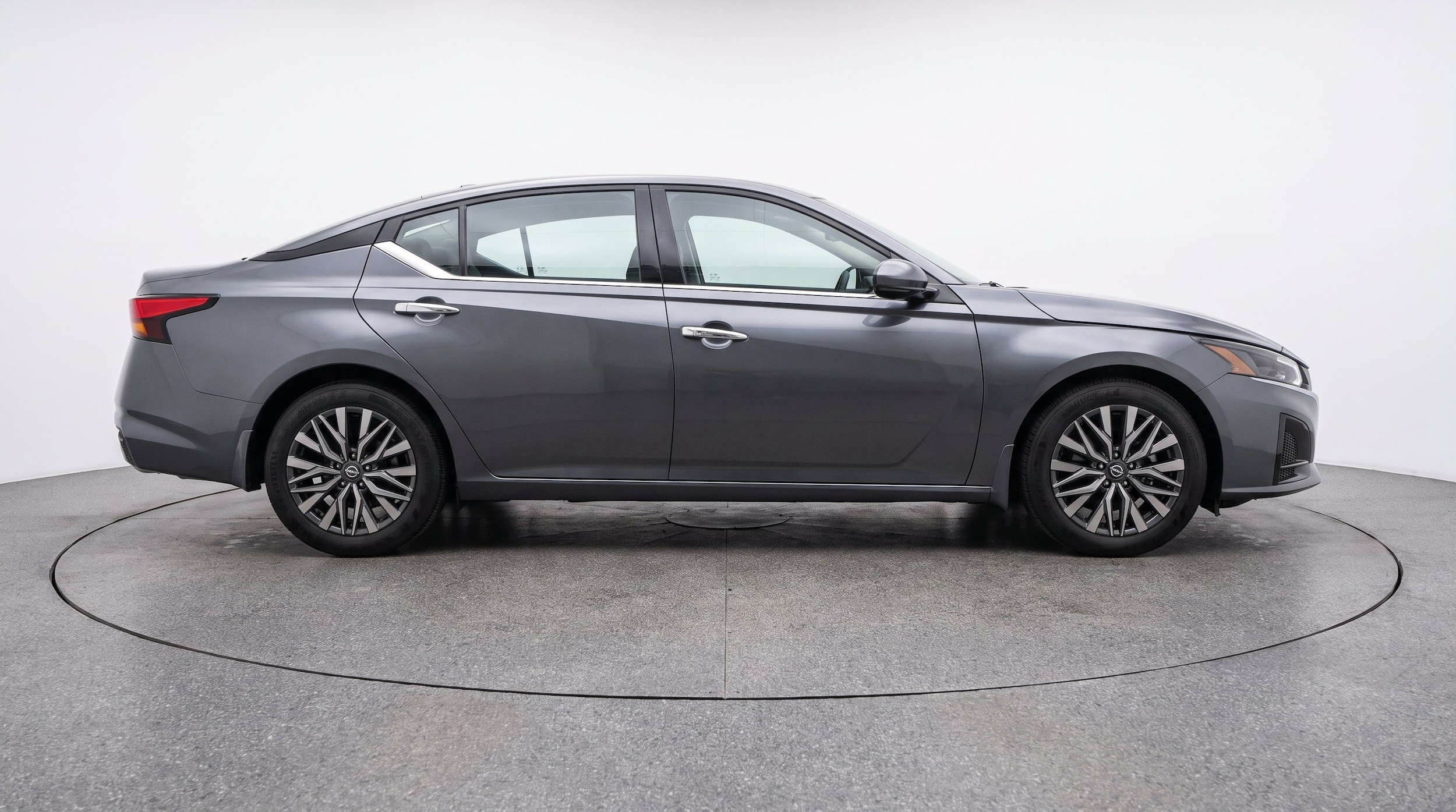 Thumbnail: 2025 Nissan Altima - 10