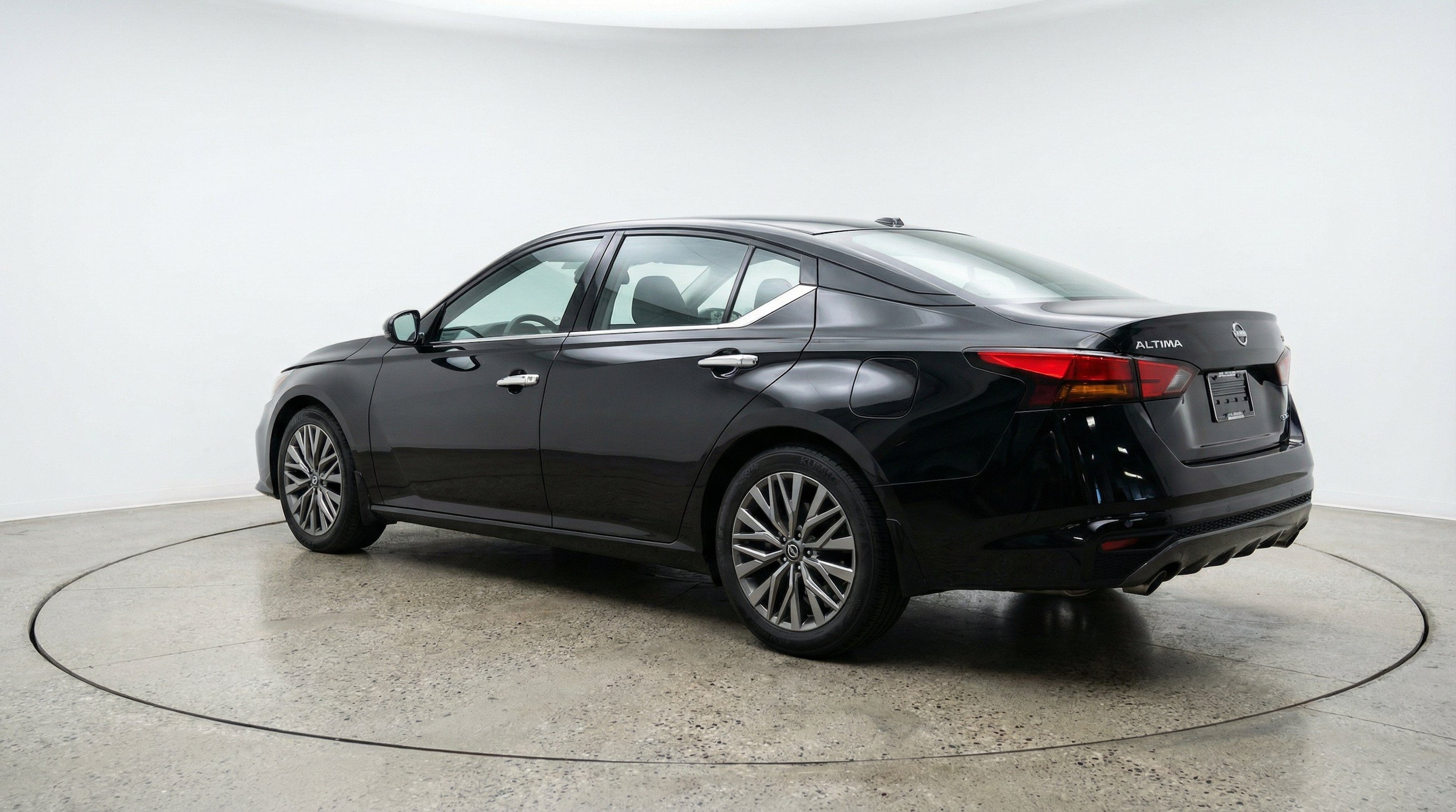 Thumbnail: 2025 Nissan Altima - 6