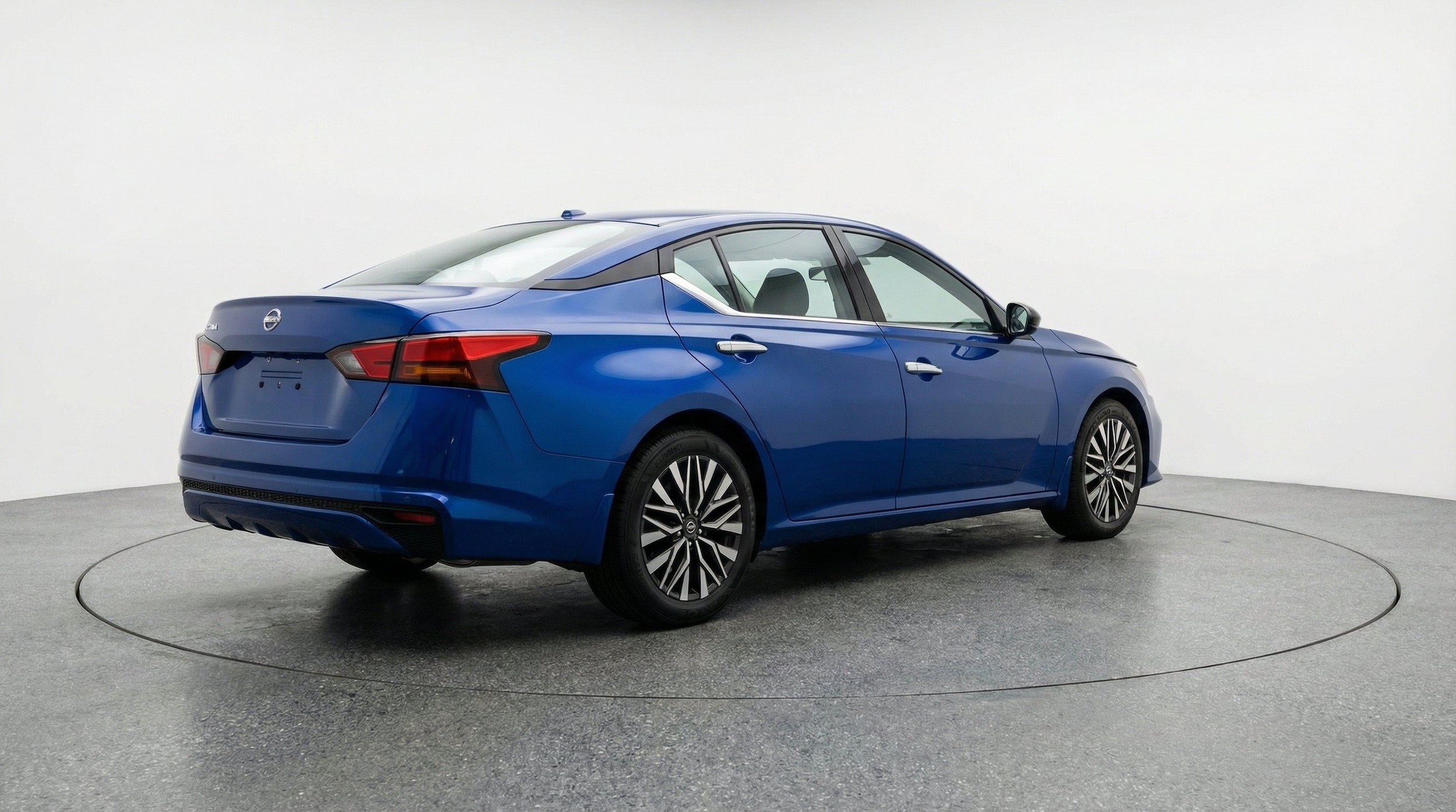 Thumbnail: 2025 Nissan Altima - 9