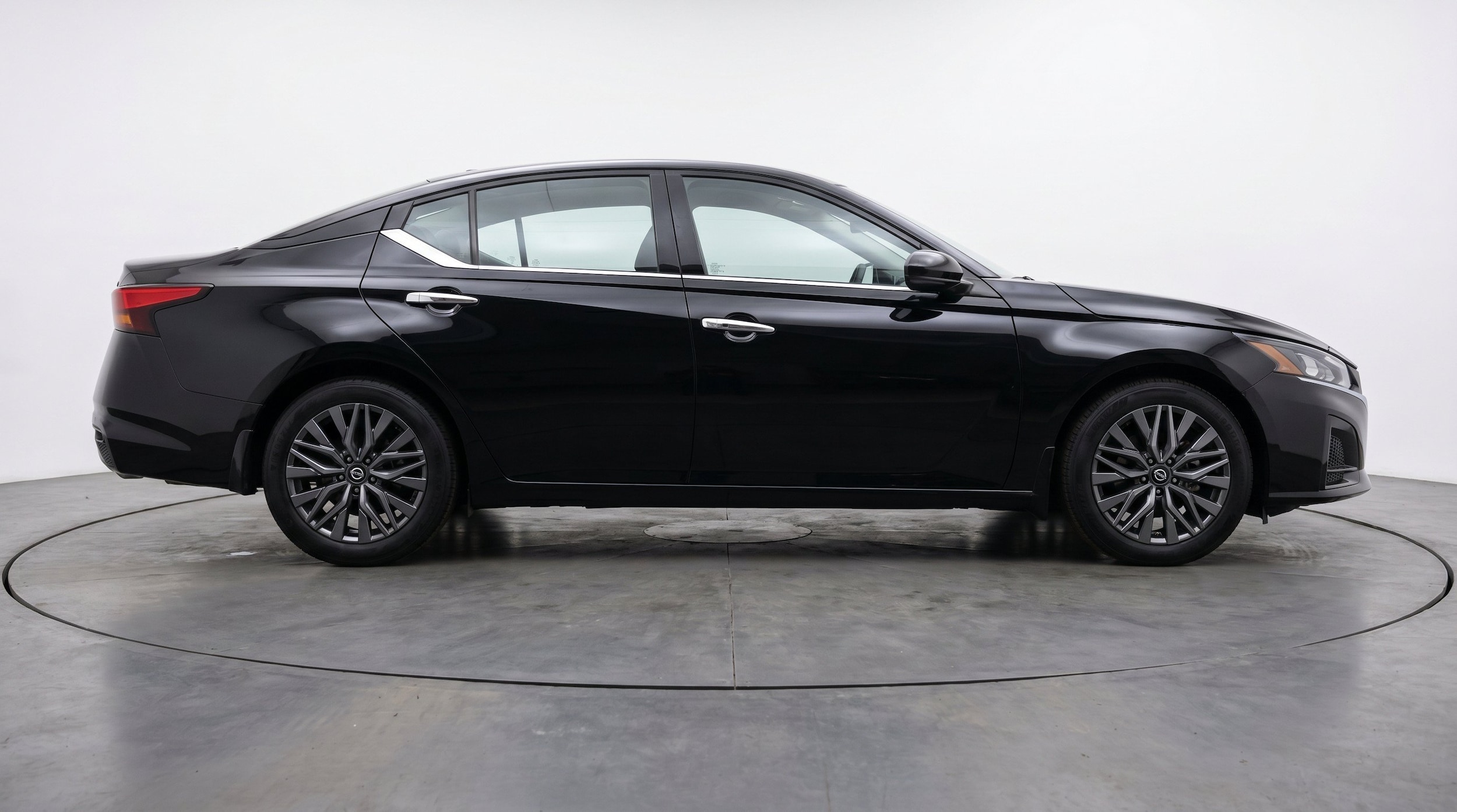 Thumbnail: 2026 Nissan Altima - 10