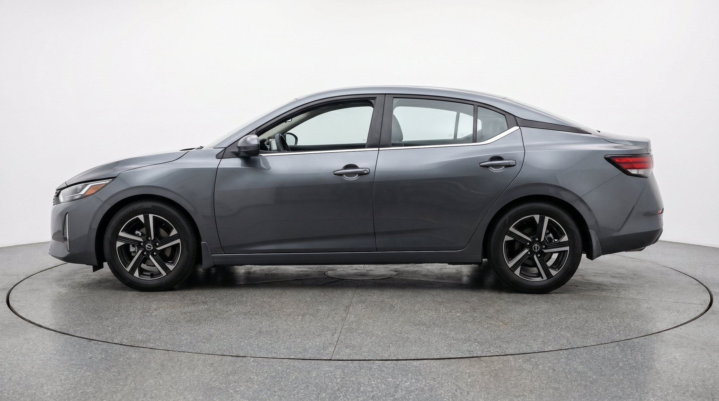 Thumbnail: 2025 Nissan Sentra - 5