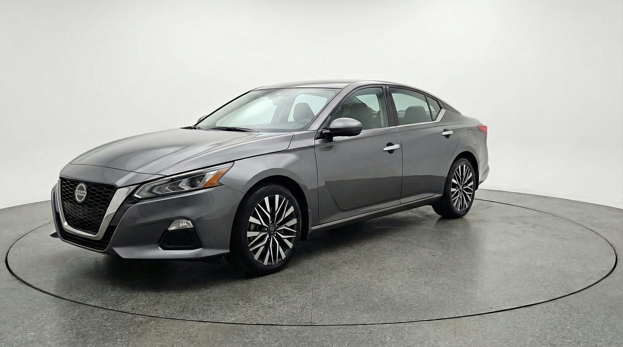 Thumbnail: 2025 Nissan Altima - 3
