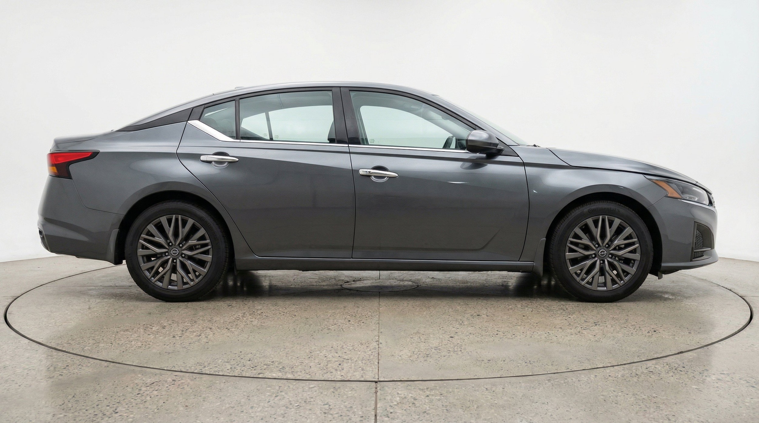 Thumbnail: 2025 Nissan Altima - 10