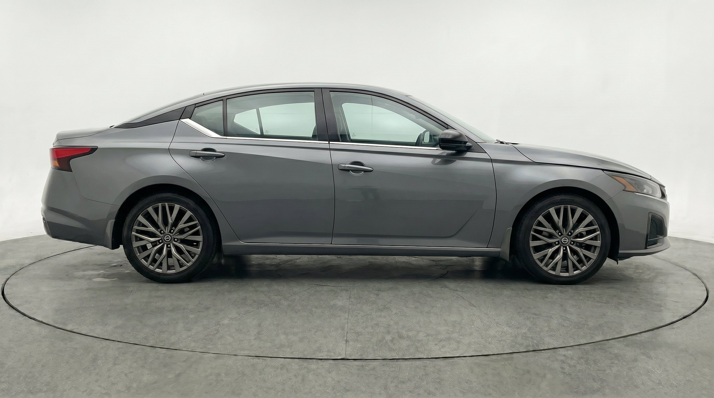 Thumbnail: 2025 Nissan Altima - 10