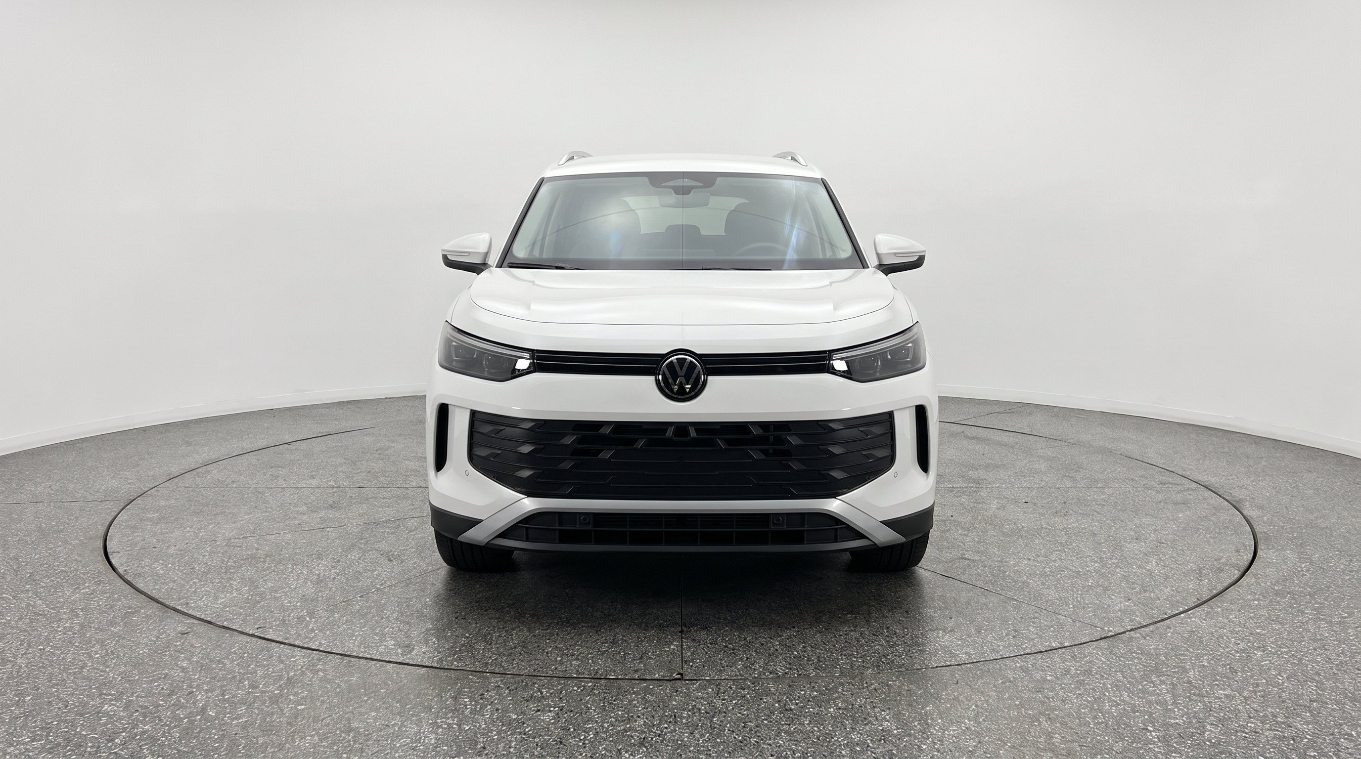 Thumbnail: 2026 Volkswagen Tiguan - 2