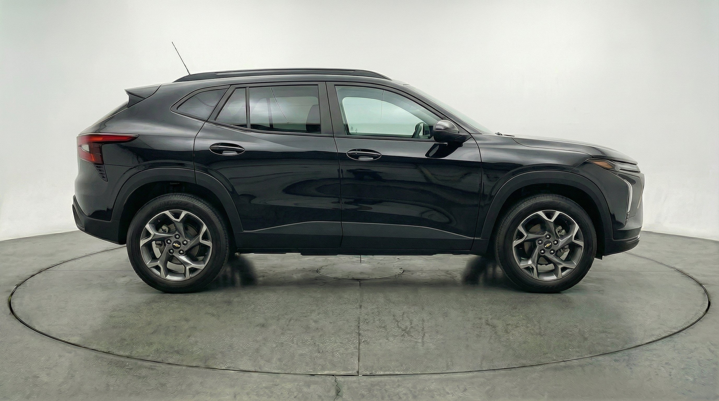 Thumbnail: 2025 Chevrolet Trax - 10