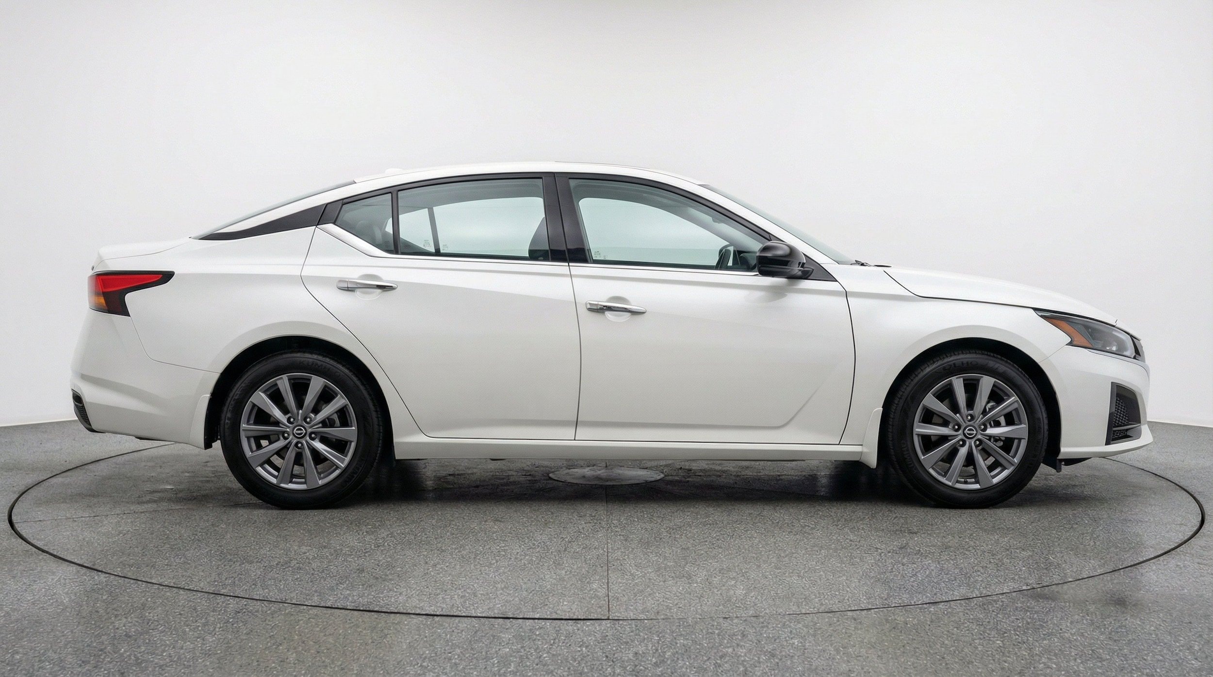 Thumbnail: 2025 Nissan Altima - 11