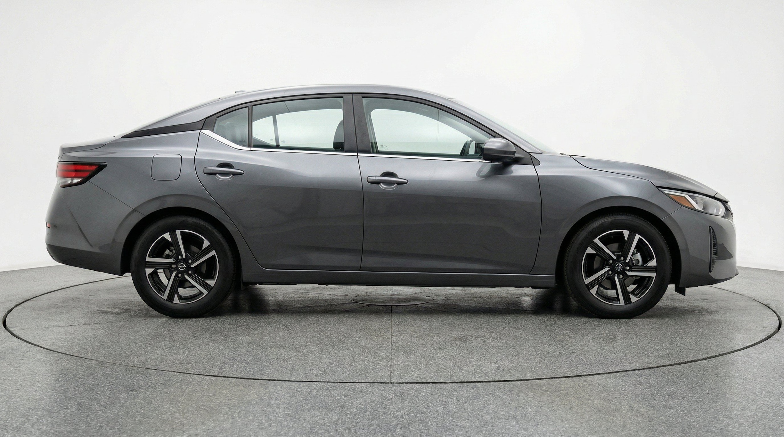 Thumbnail: 2025 Nissan Sentra - 10