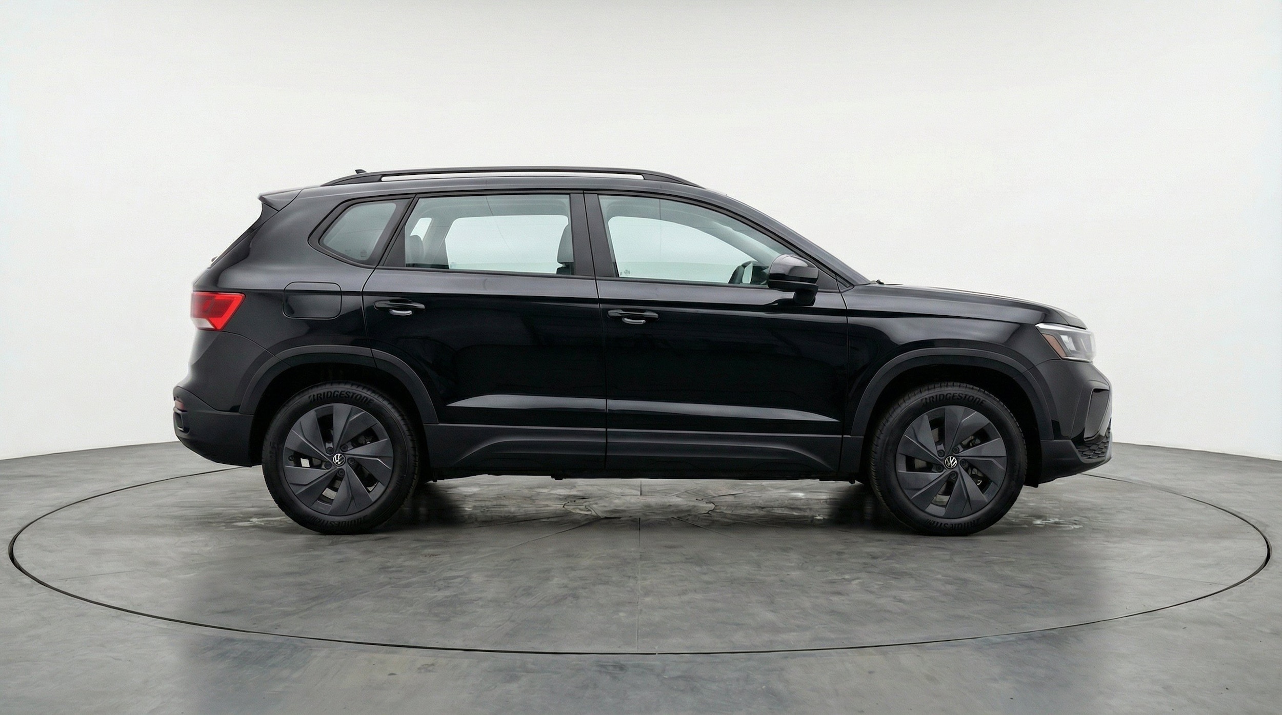 Thumbnail: 2026 Volkswagen Taos - 10