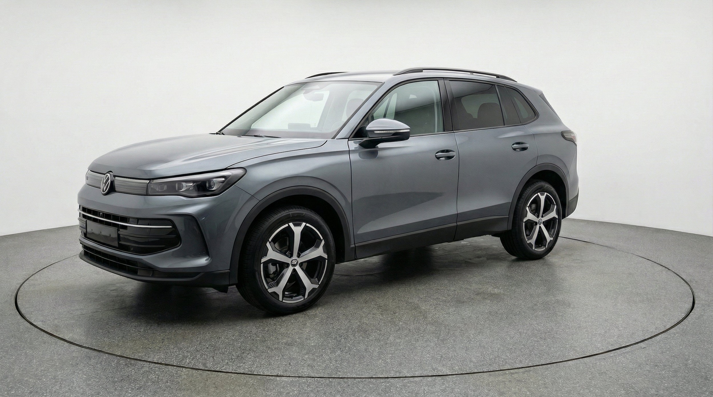 Thumbnail: 2026 Volkswagen Tiguan - 3