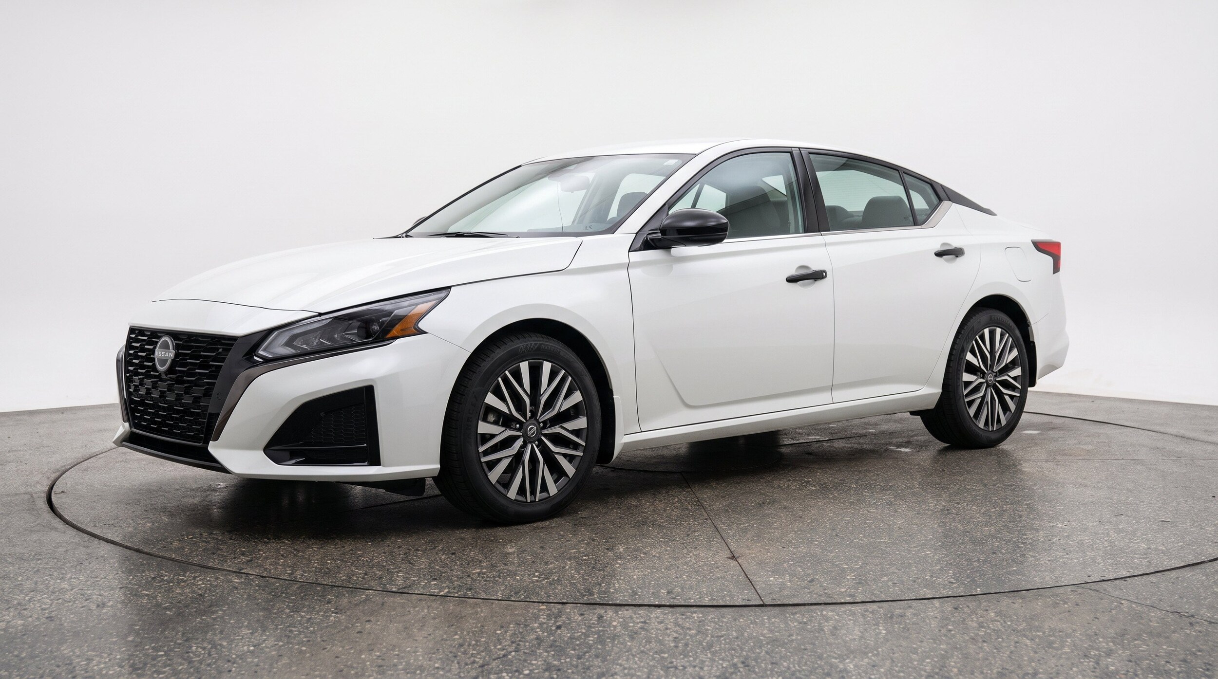 Thumbnail: 2025 Nissan Altima - 3
