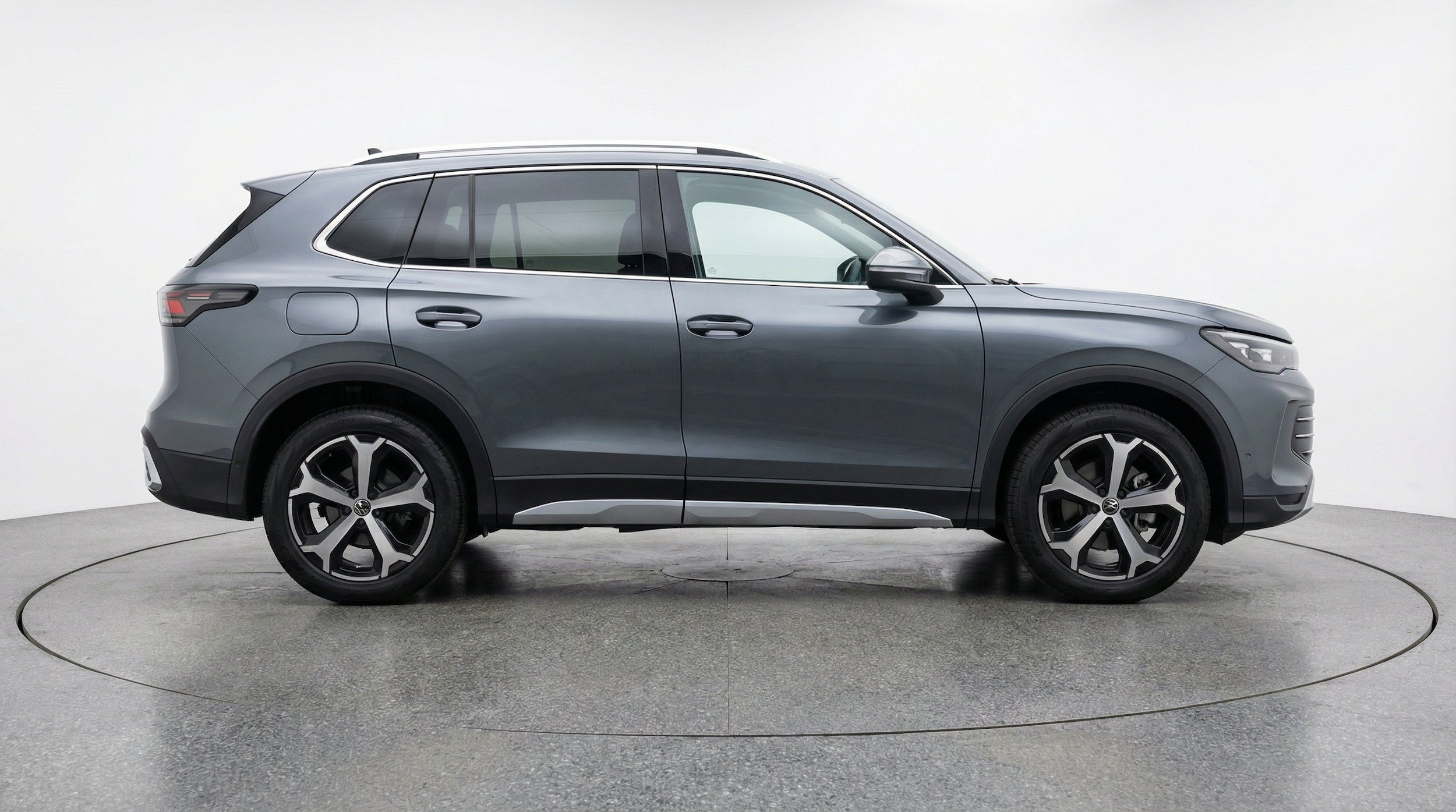 Thumbnail: 2026 Volkswagen Tiguan - 10