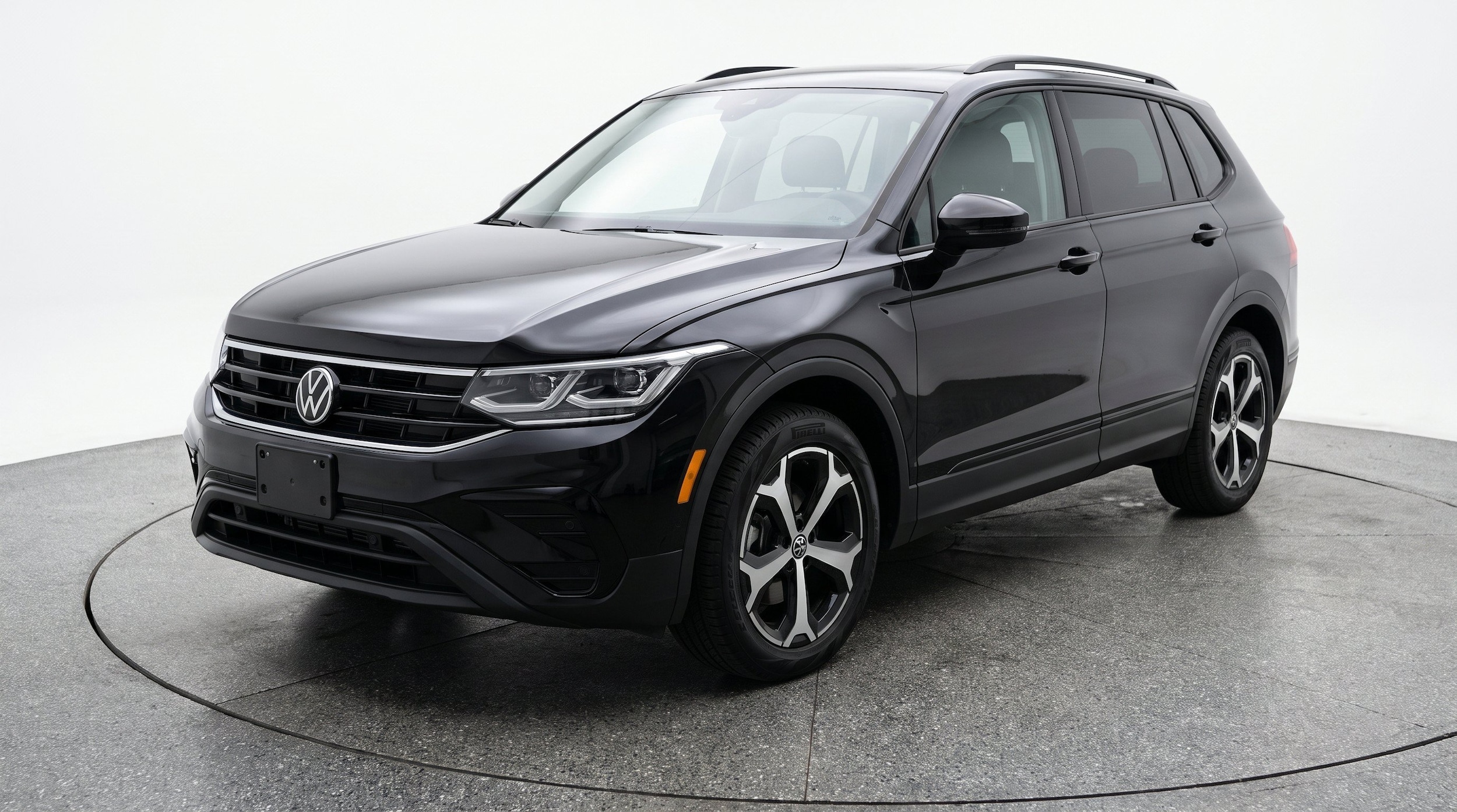 Thumbnail: 2026 Volkswagen Tiguan - 3