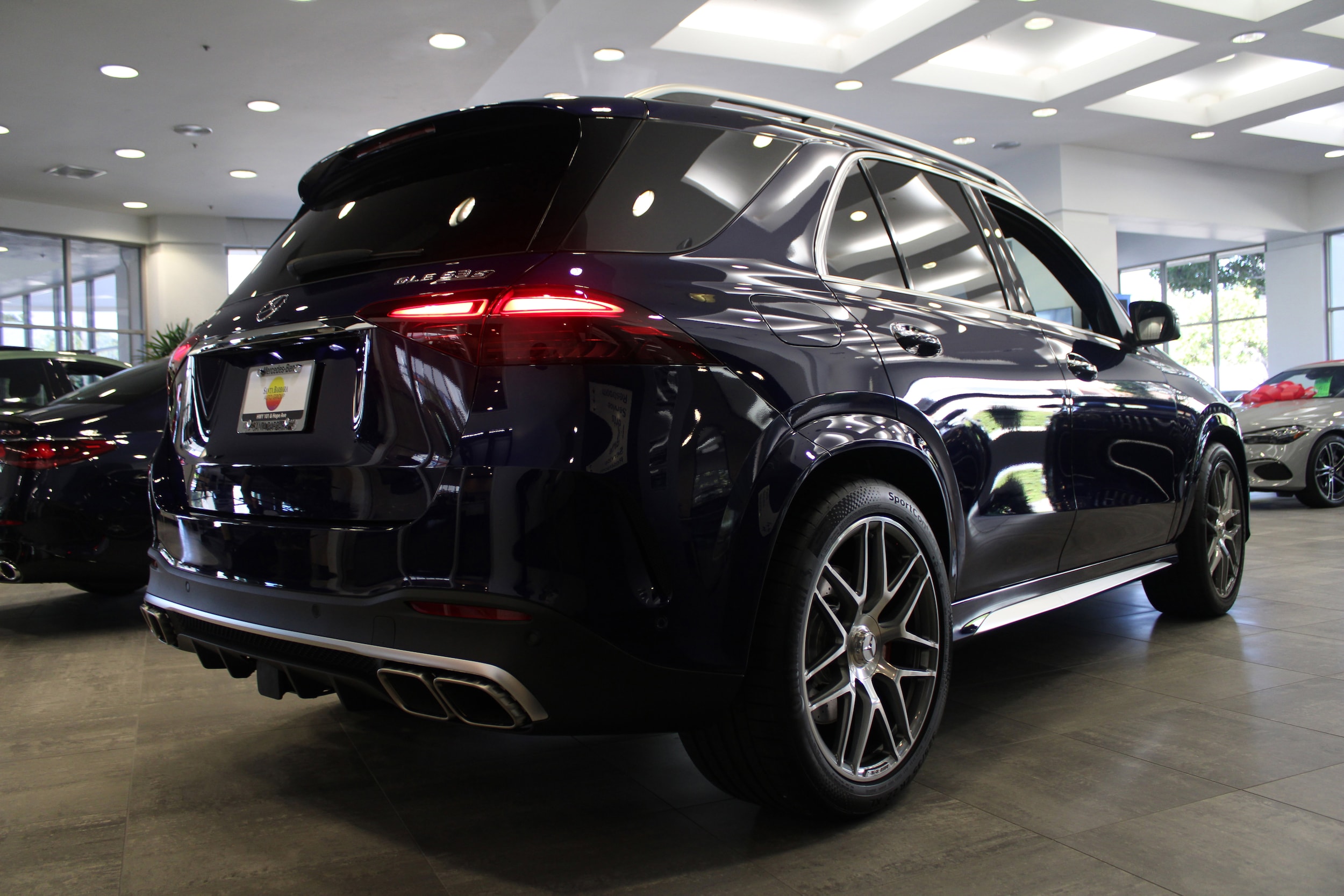 2026 Mercedes-Benz GLE AMG GLE63 S - Photo 8