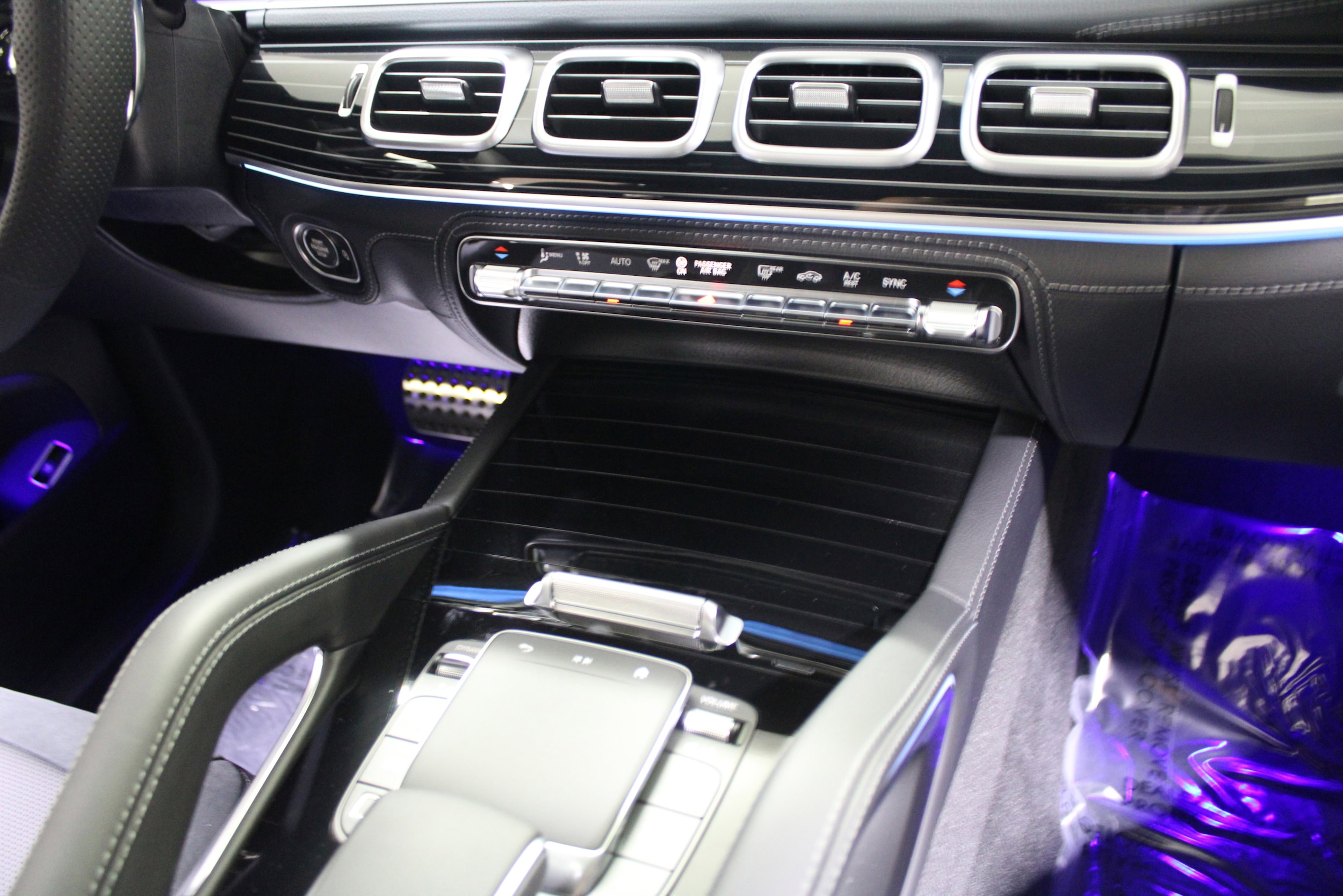 2026 Mercedes-Benz GLE AMG GLE 53 - Photo 24