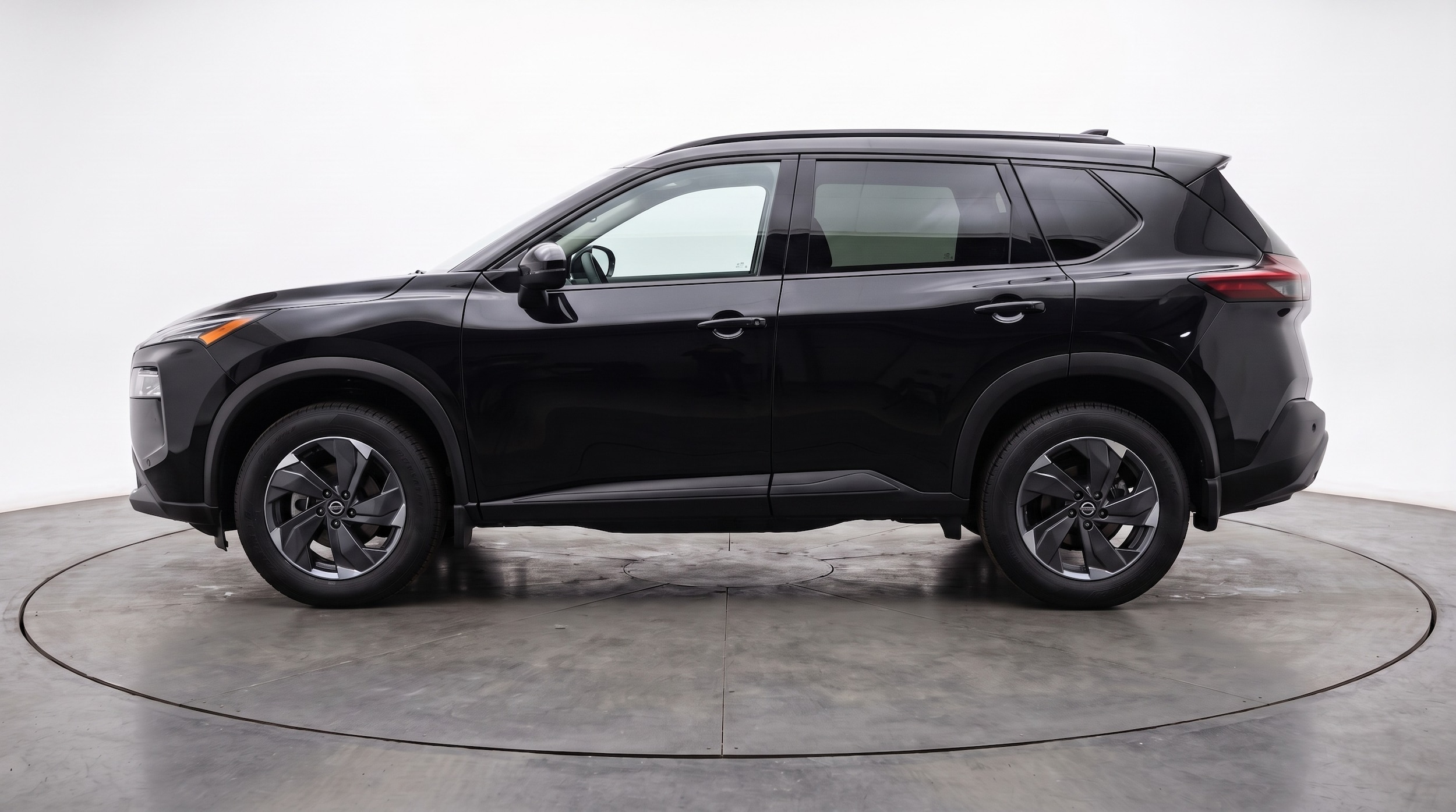 Thumbnail: 2025 Nissan Rogue - 4