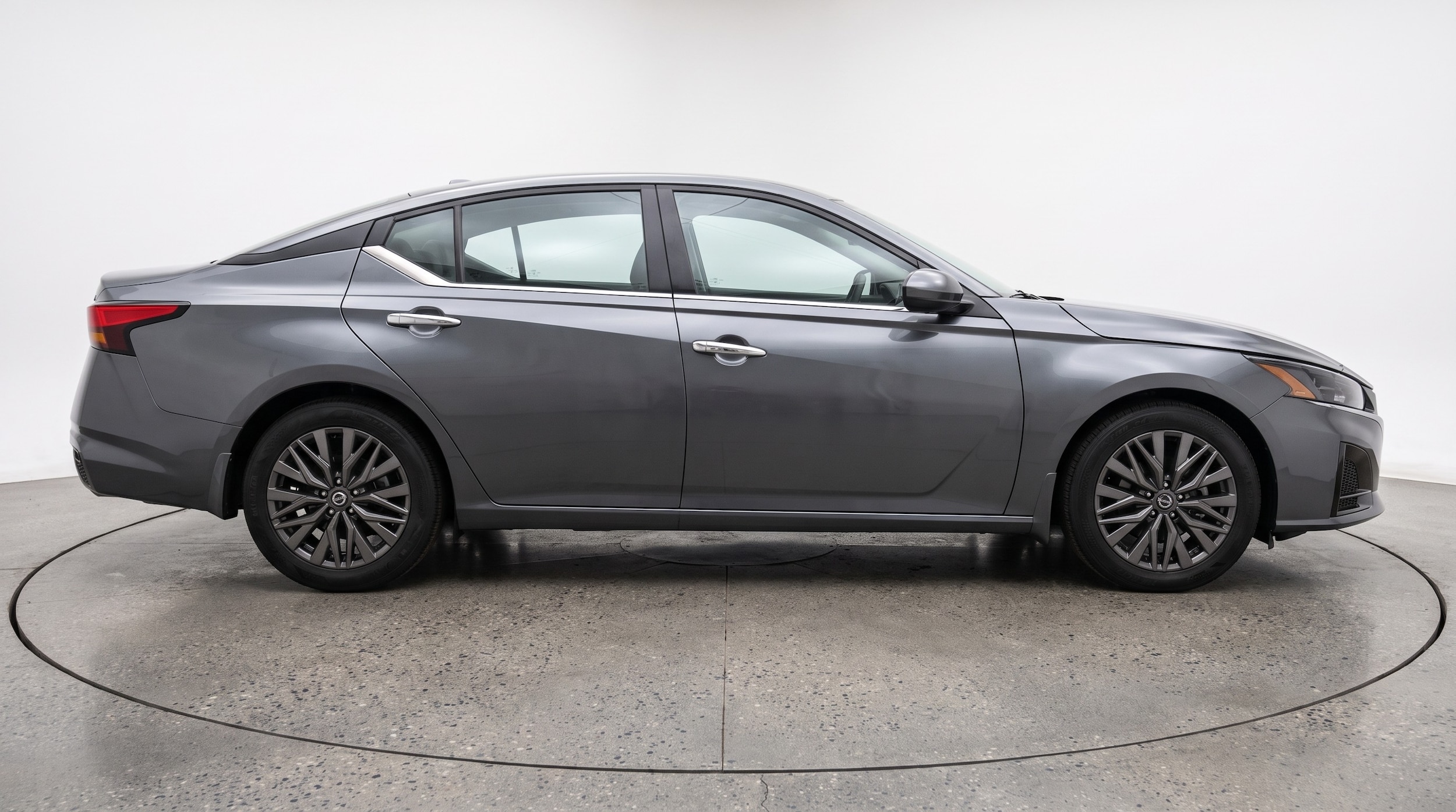 Thumbnail: 2025 Nissan Altima - 8