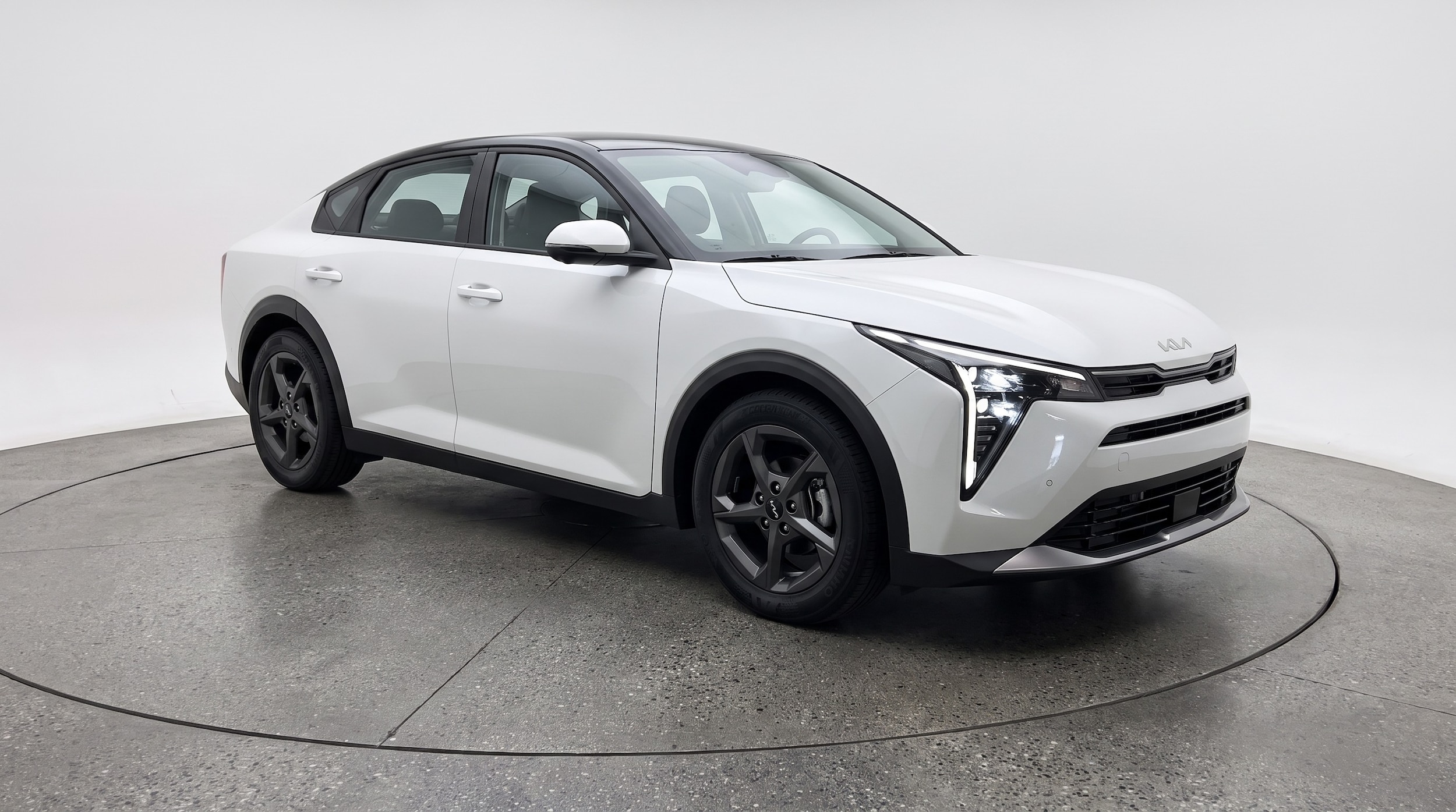 Thumbnail: 2026 Kia K4 - 1
