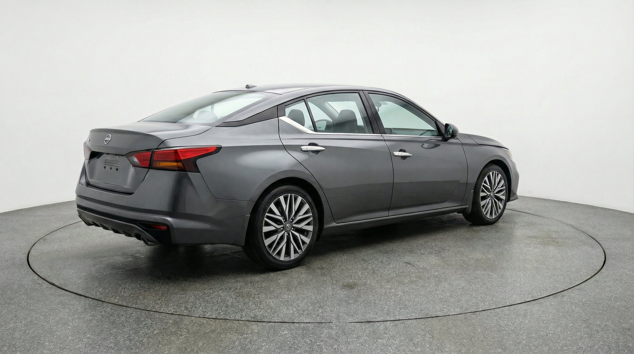 Thumbnail: 2025 Nissan Altima - 9
