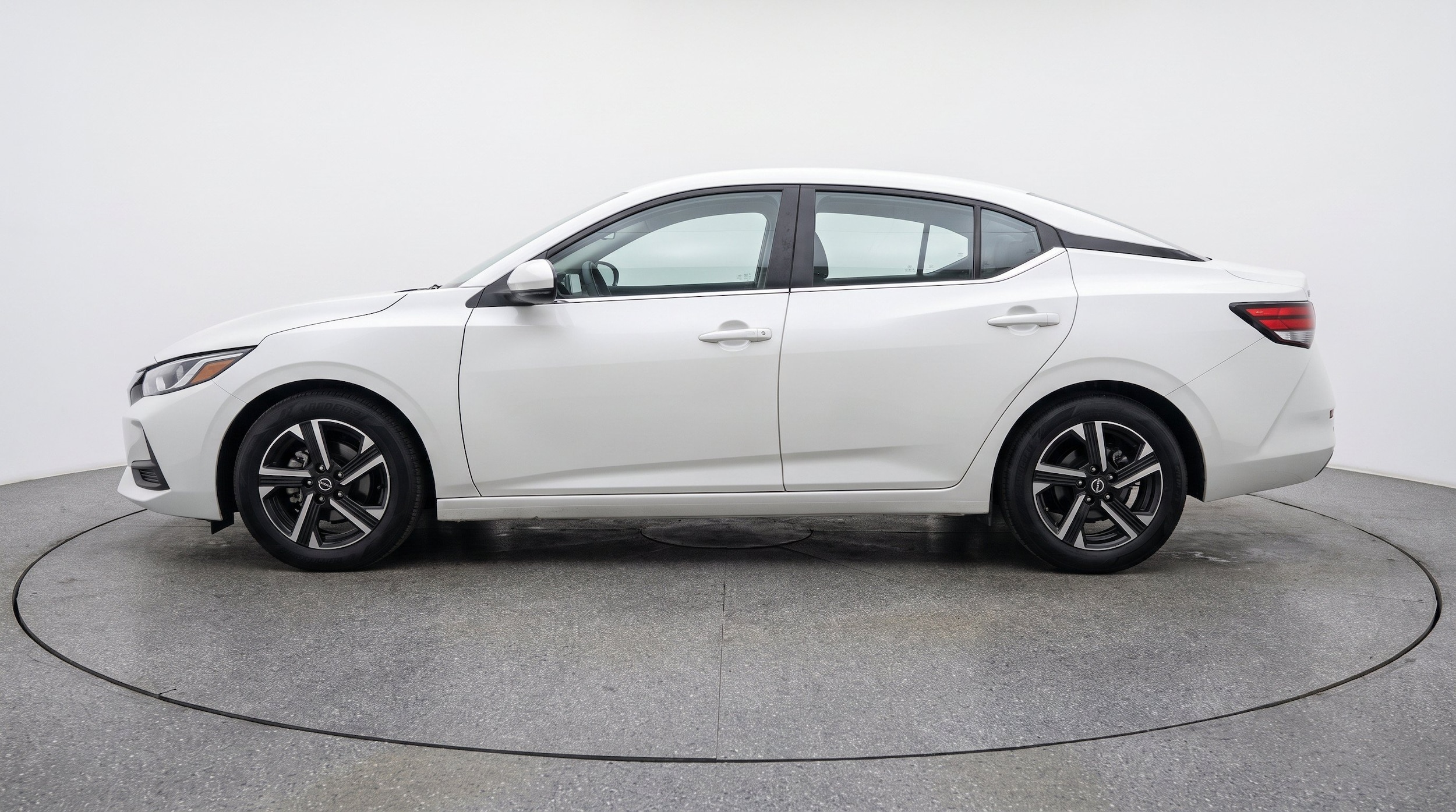 Thumbnail: 2025 Nissan Sentra - 5
