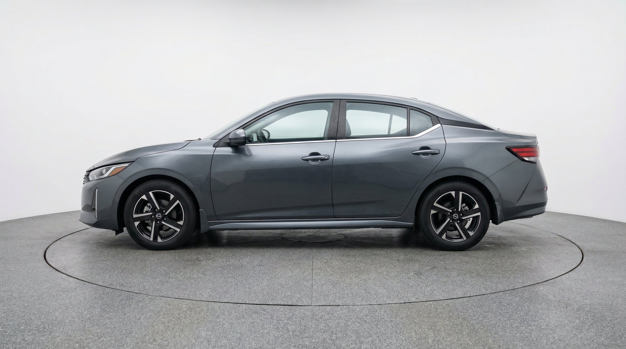 Thumbnail: 2025 Nissan Sentra - 5