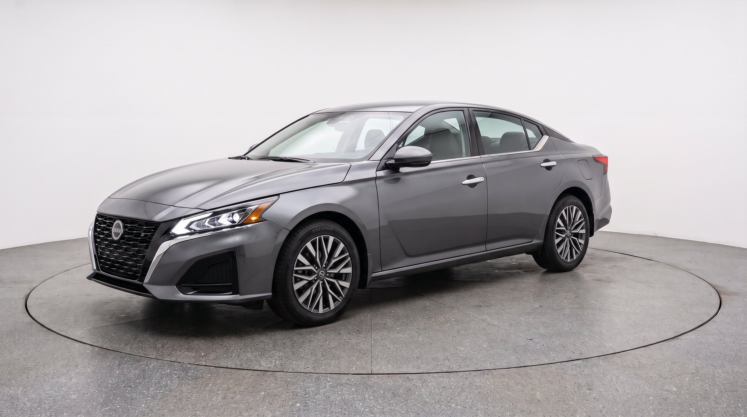 Thumbnail: 2025 Nissan Altima - 3