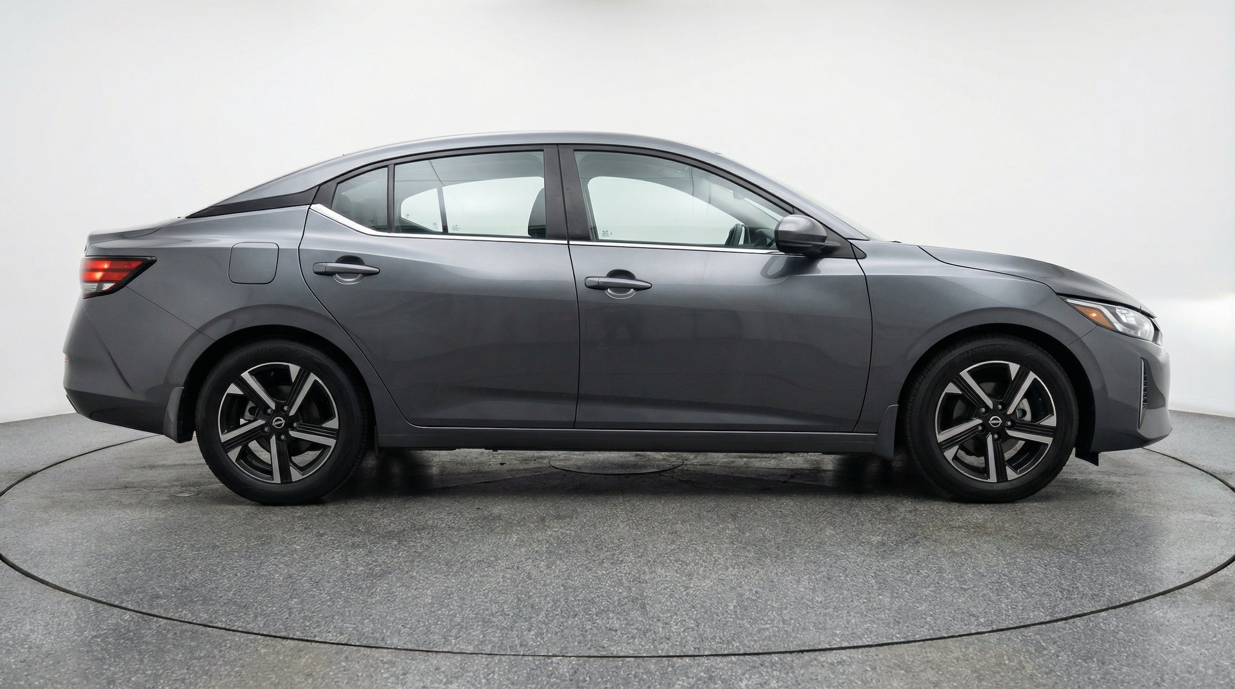 Thumbnail: 2025 Nissan Sentra - 10