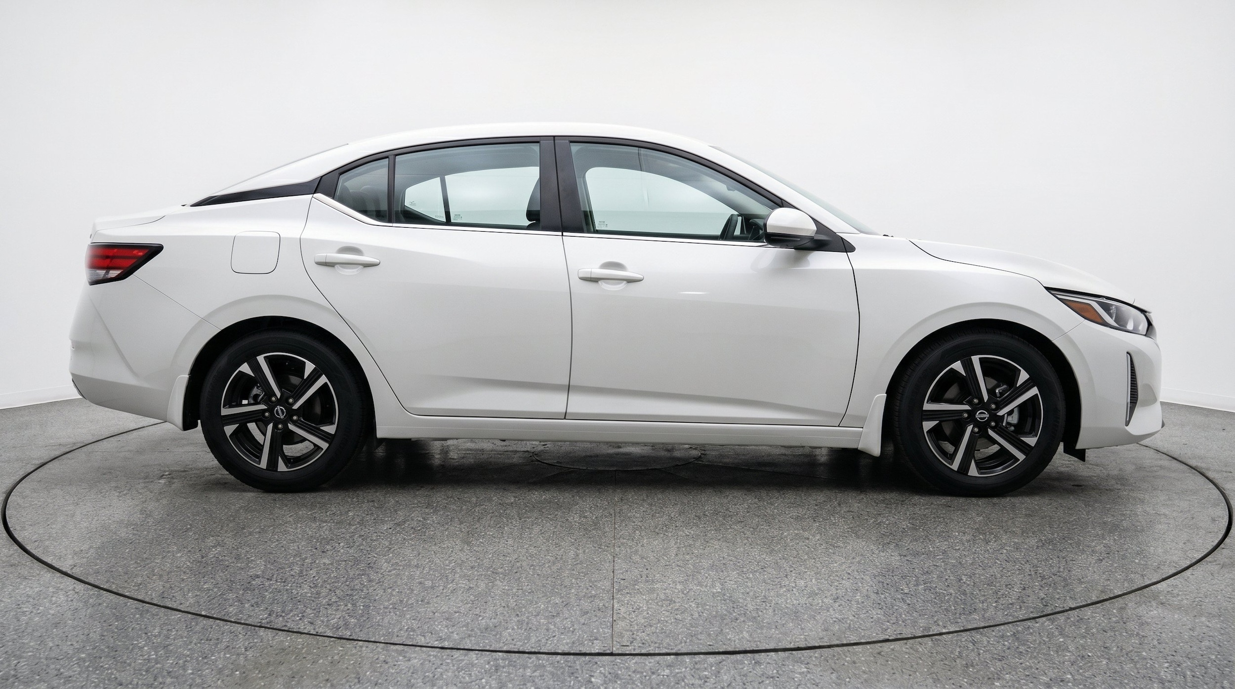 Thumbnail: 2025 Nissan Sentra - 10