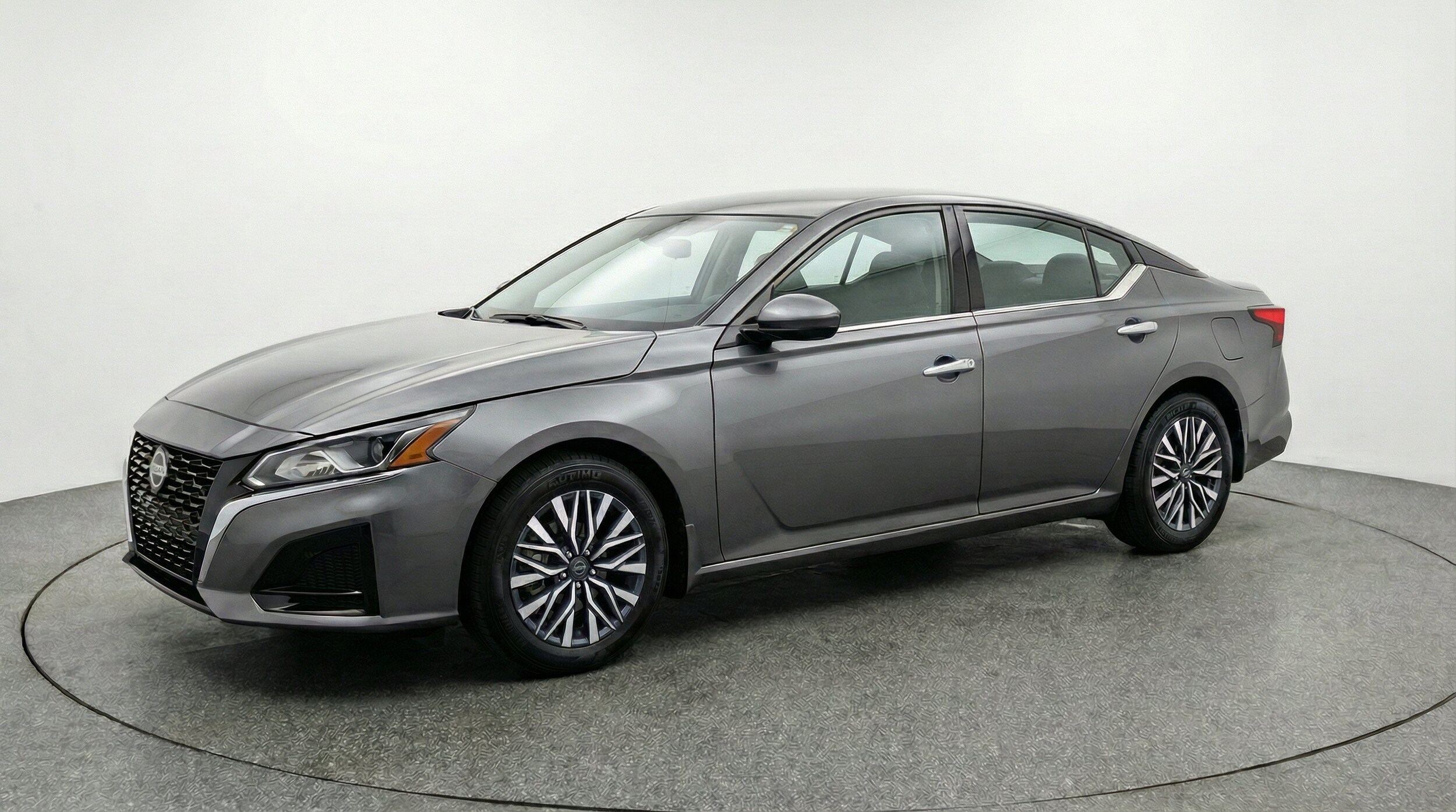 Thumbnail: 2025 Nissan Altima - 3