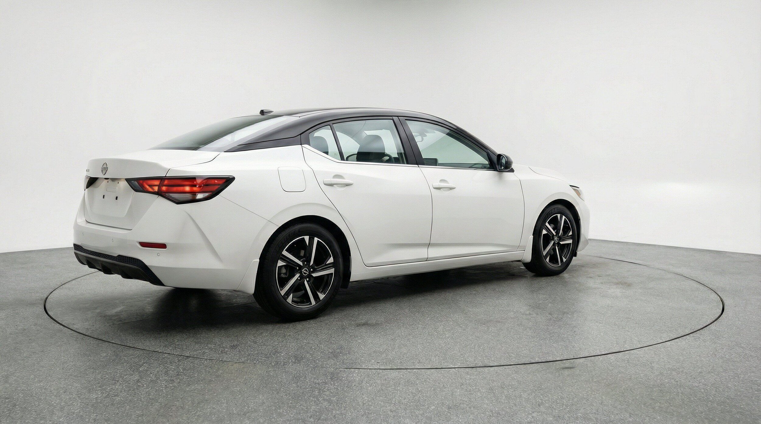 Thumbnail: 2025 Nissan Sentra - 9