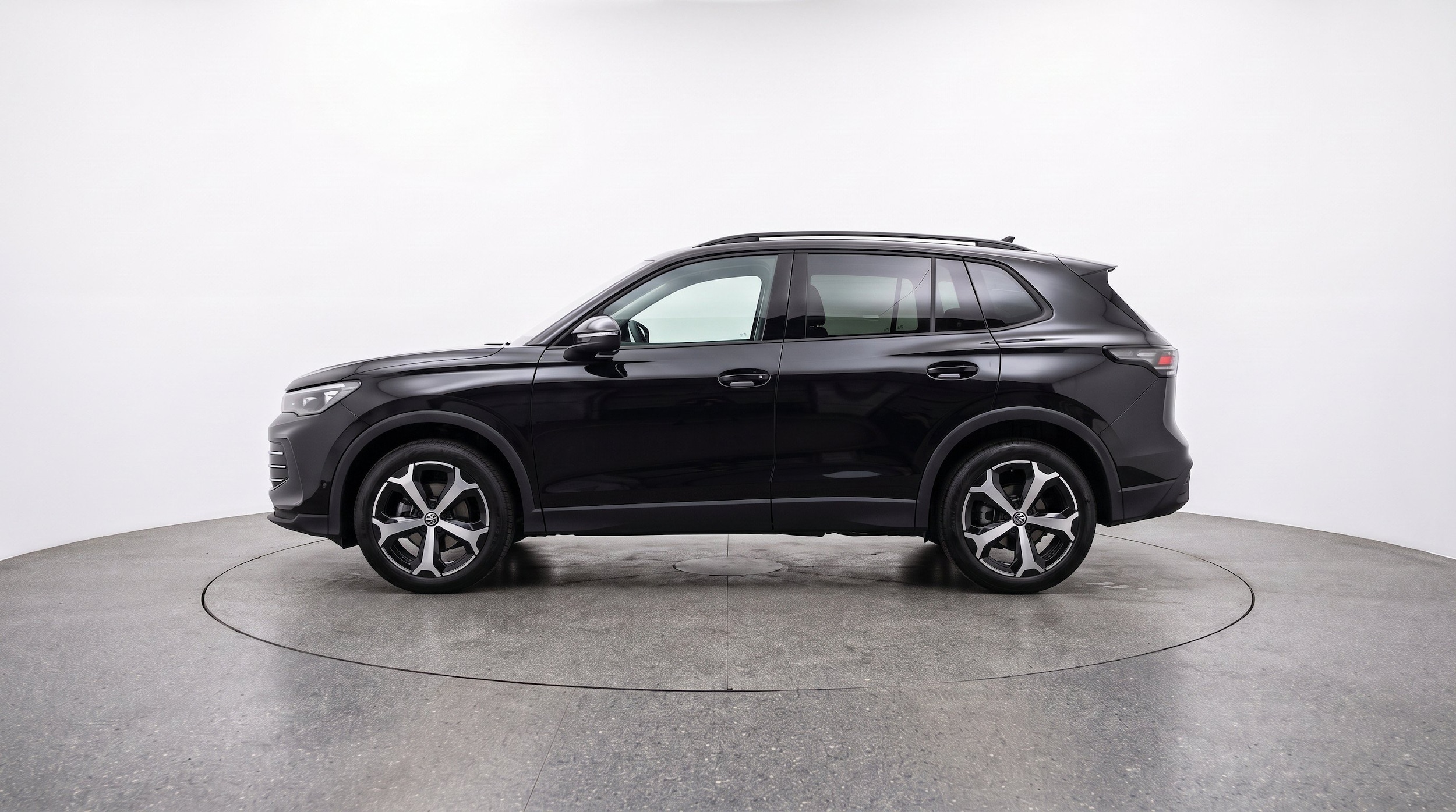 Thumbnail: 2026 Volkswagen Tiguan - 5