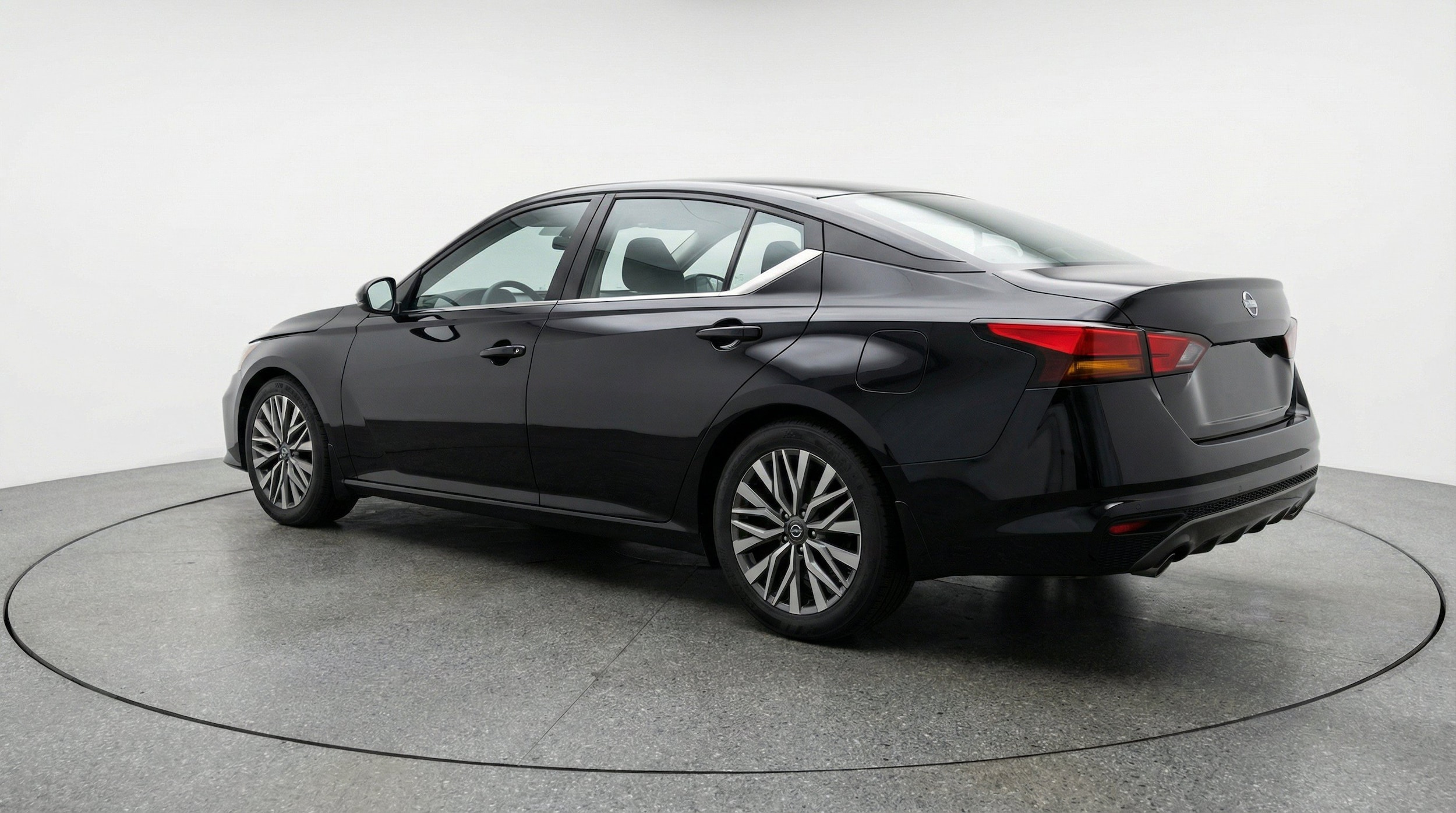 Thumbnail: 2025 Nissan Altima - 6
