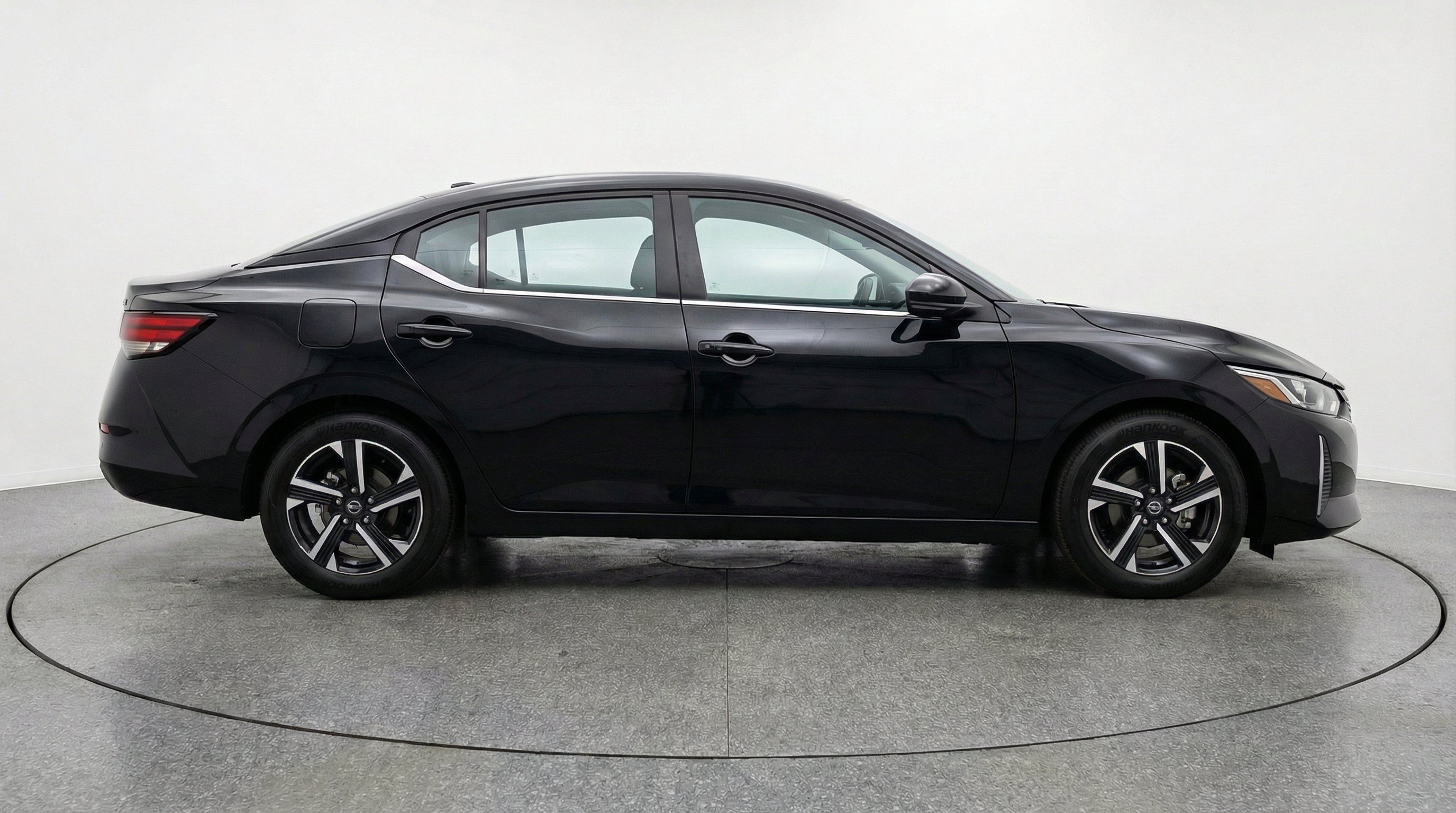 Thumbnail: 2025 Nissan Sentra - 11