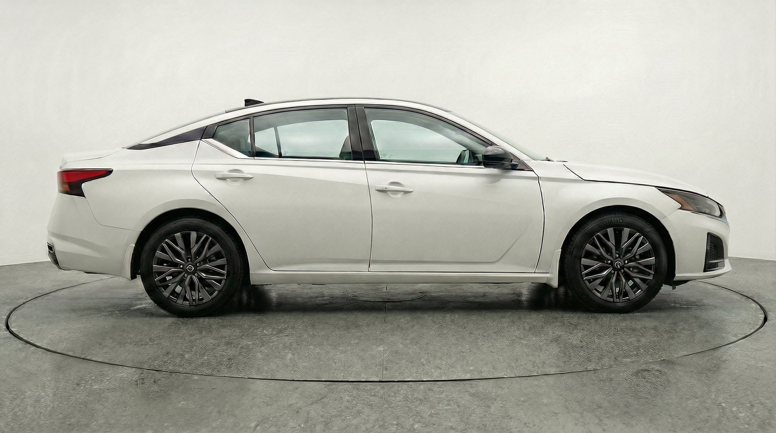 Thumbnail: 2026 Nissan Altima - 10