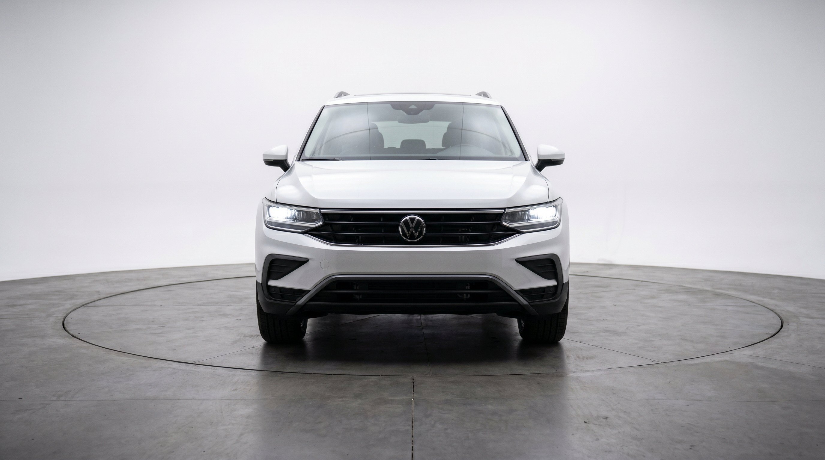 Thumbnail: 2026 Volkswagen Tiguan - 2