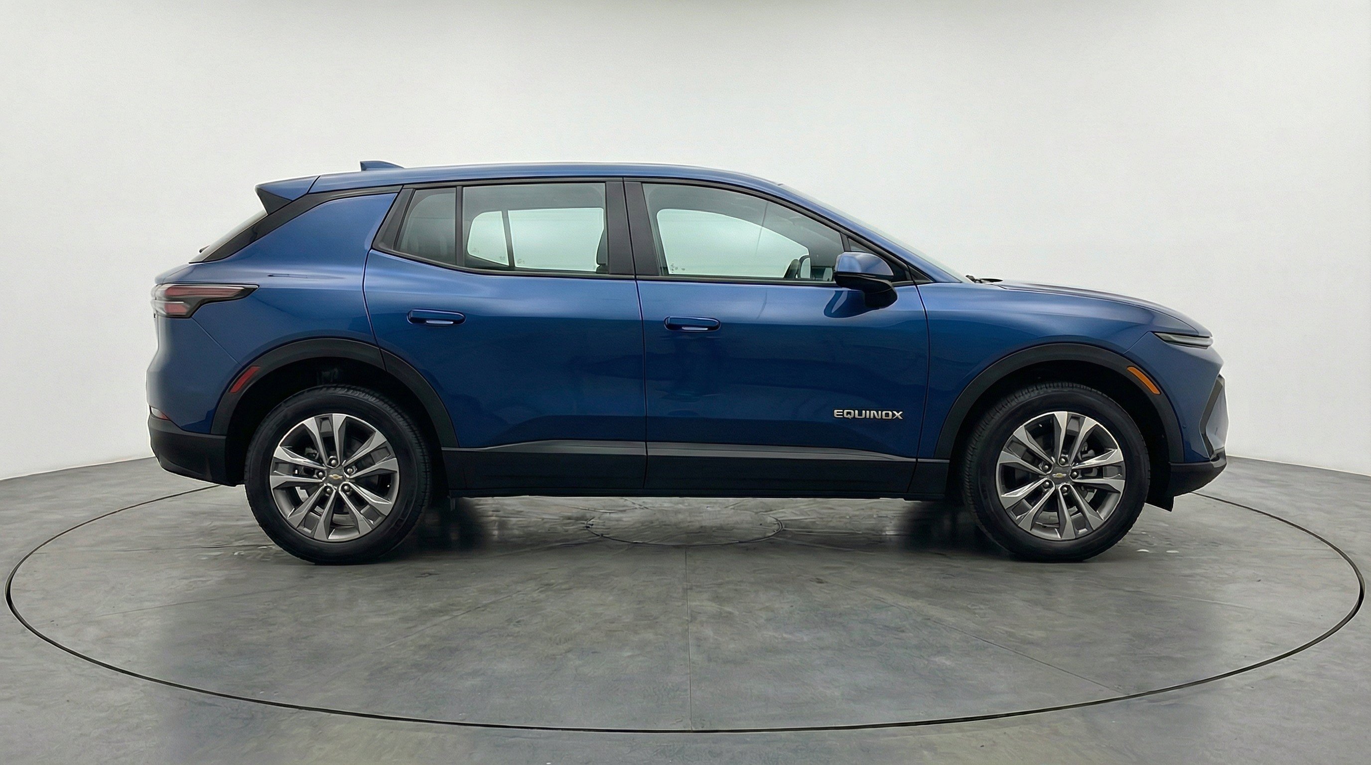 Thumbnail: 2025 Chevrolet Equinox - 10