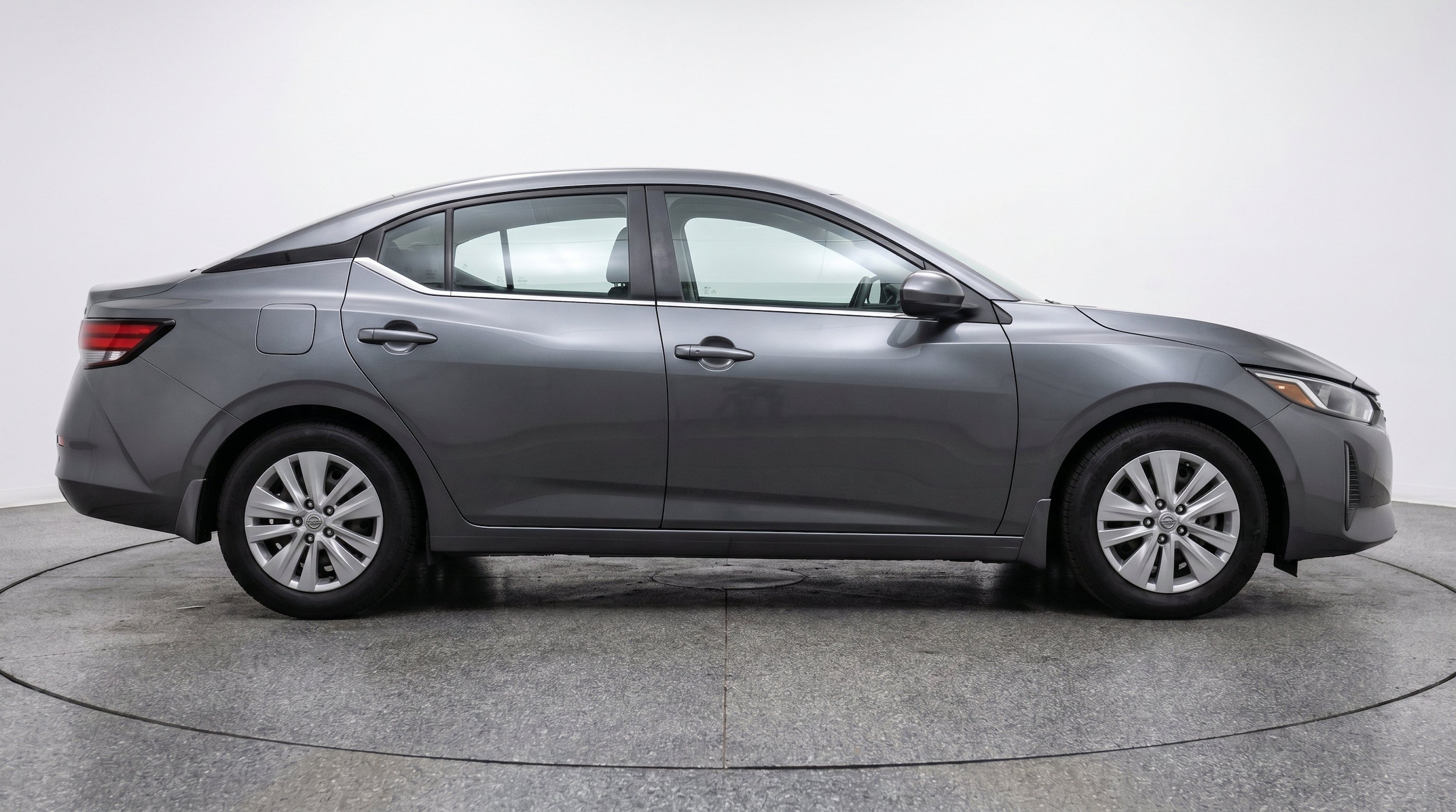 Thumbnail: 2025 Nissan Sentra - 10
