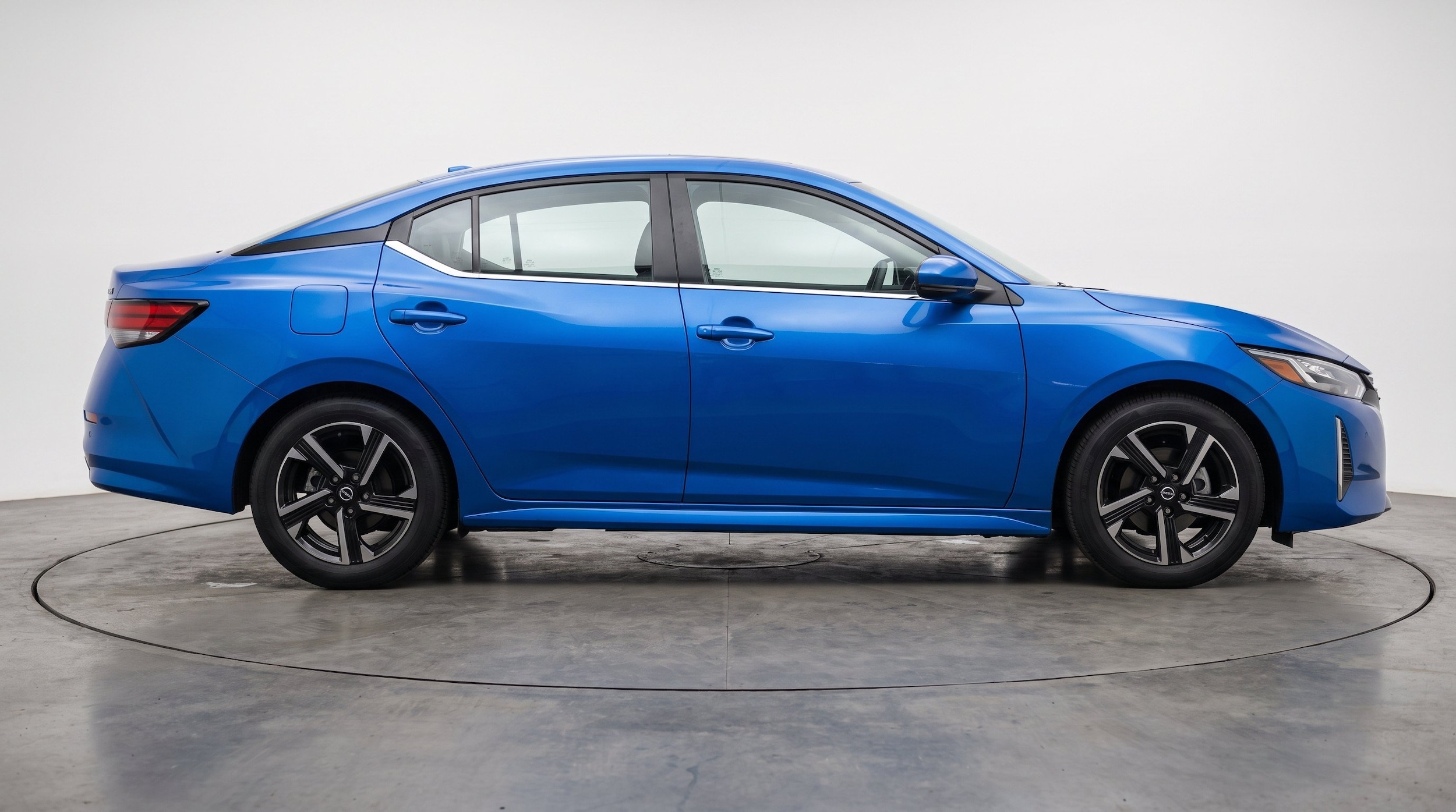 Thumbnail: 2025 Nissan Sentra - 10