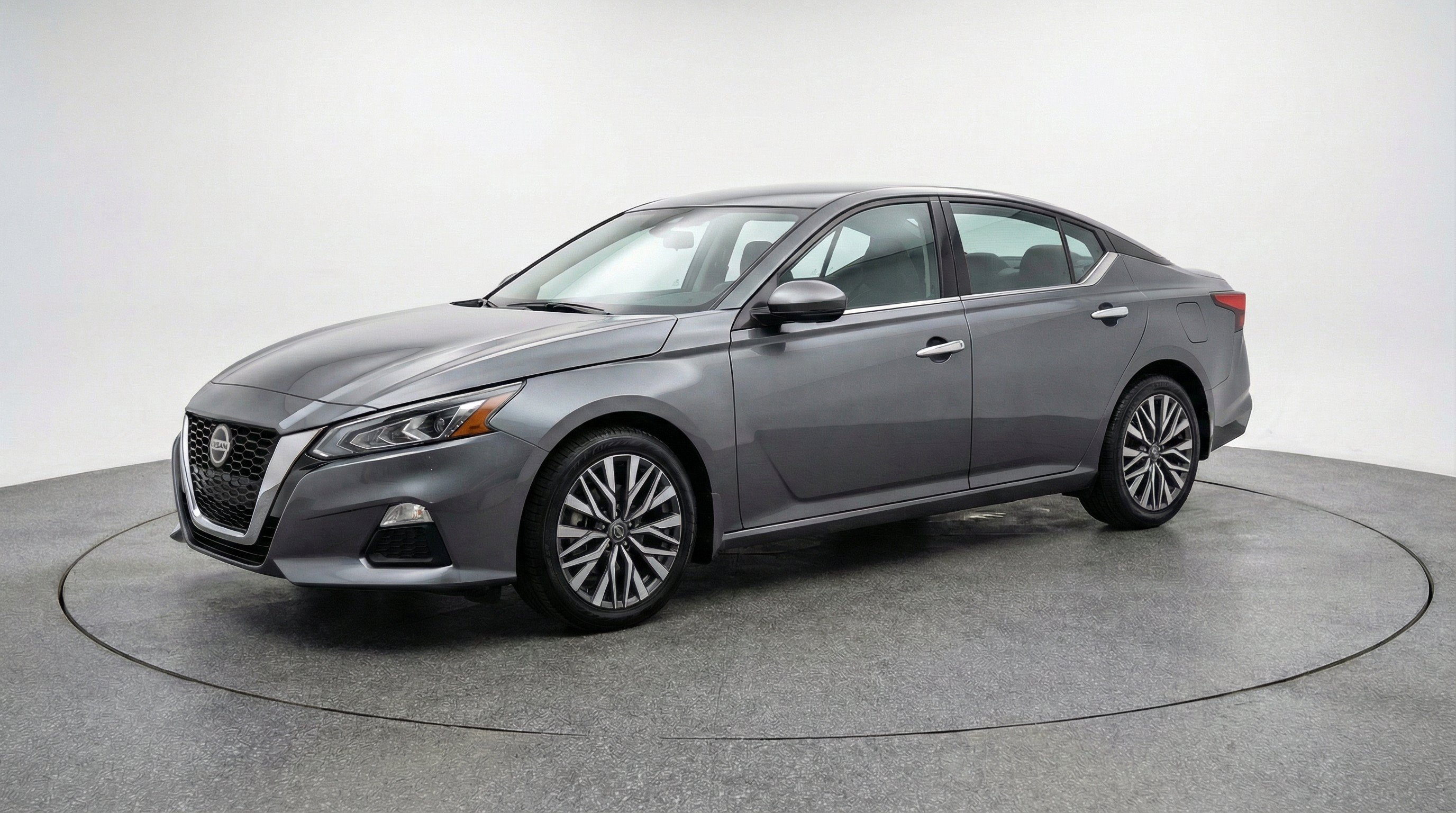 Thumbnail: 2025 Nissan Altima - 3
