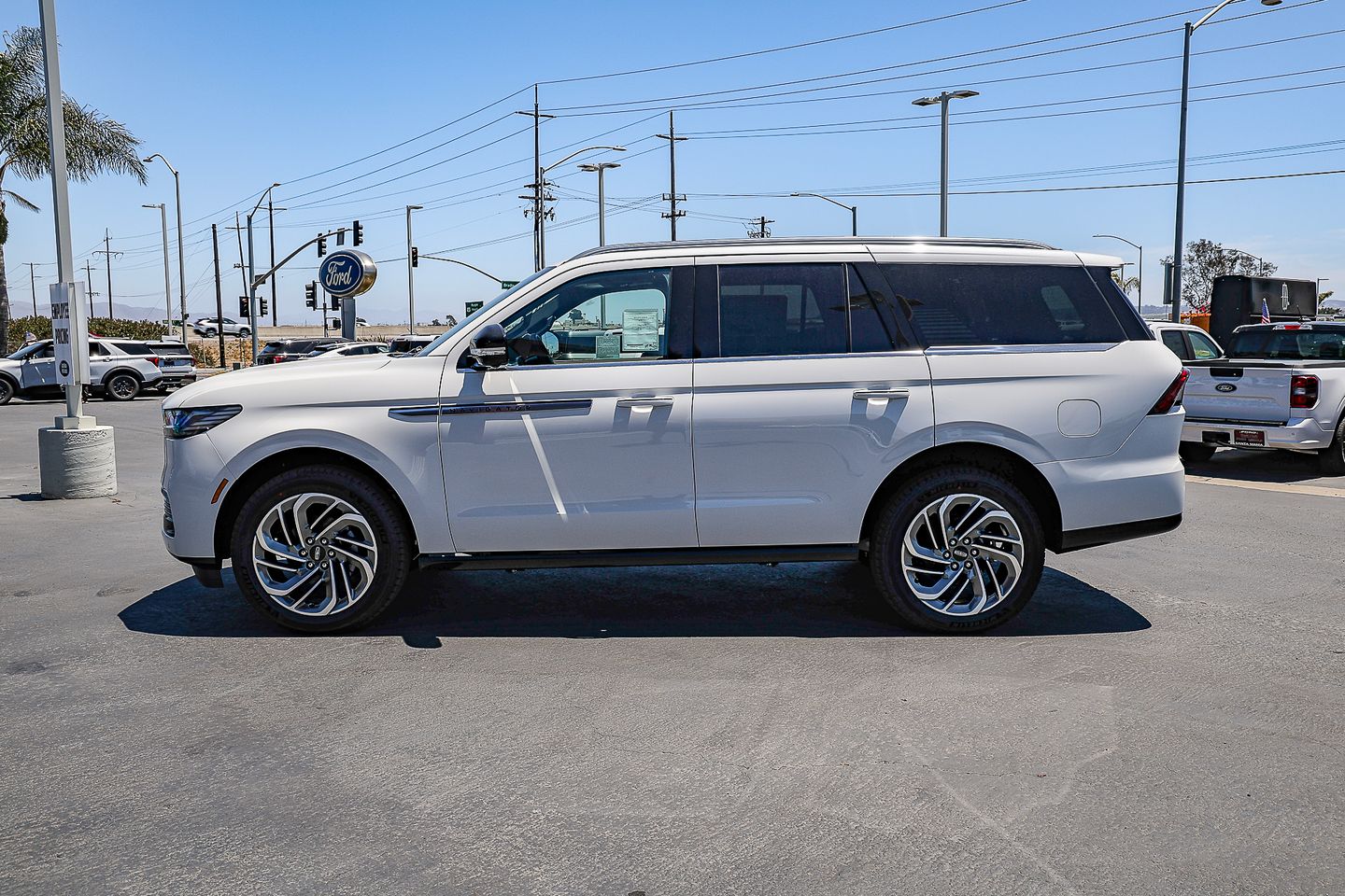 2026 Lincoln Navigator Reserve - Photo 7